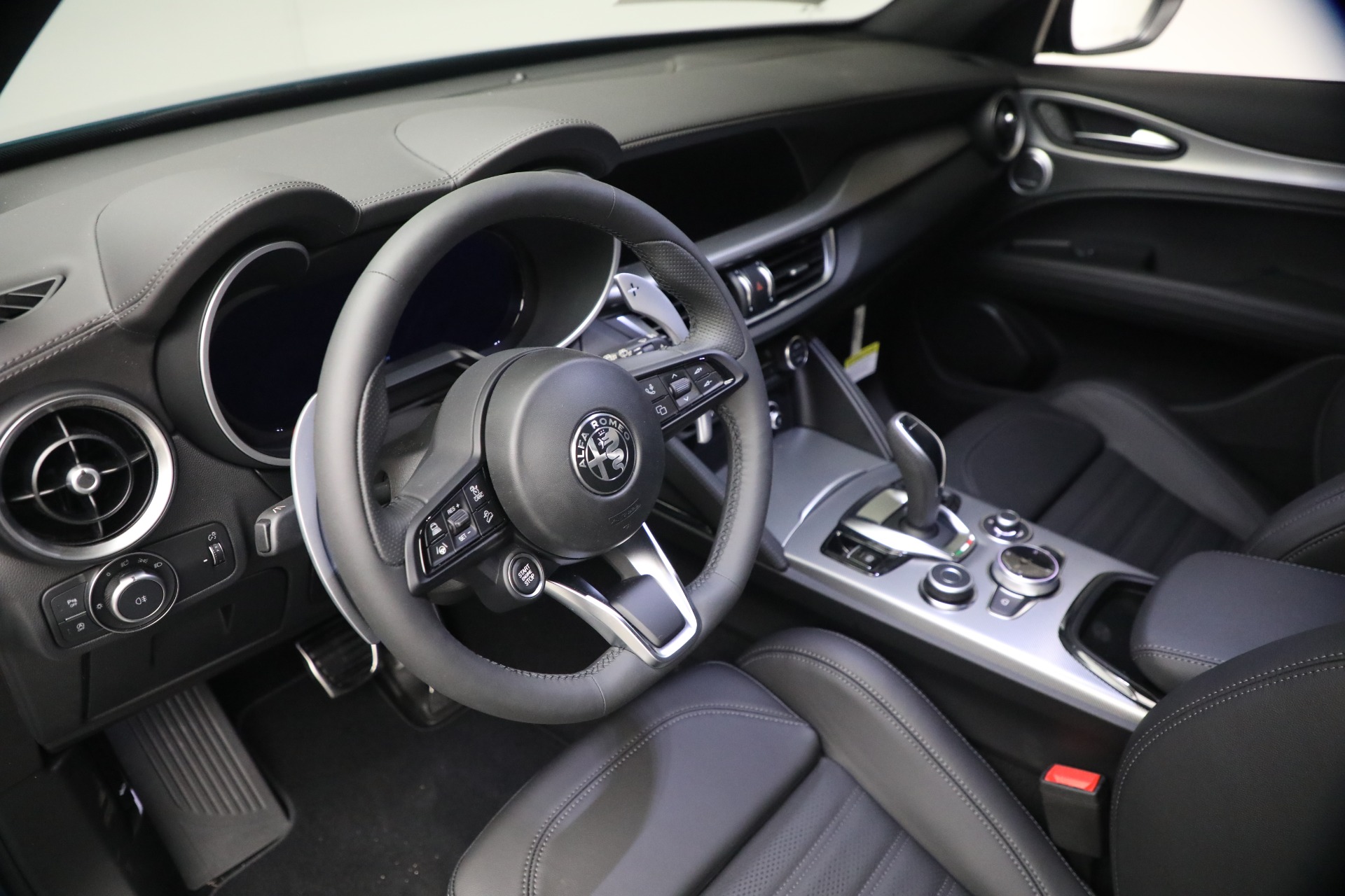 New-2026-Alfa-Romeo-Stelvio-Veloce