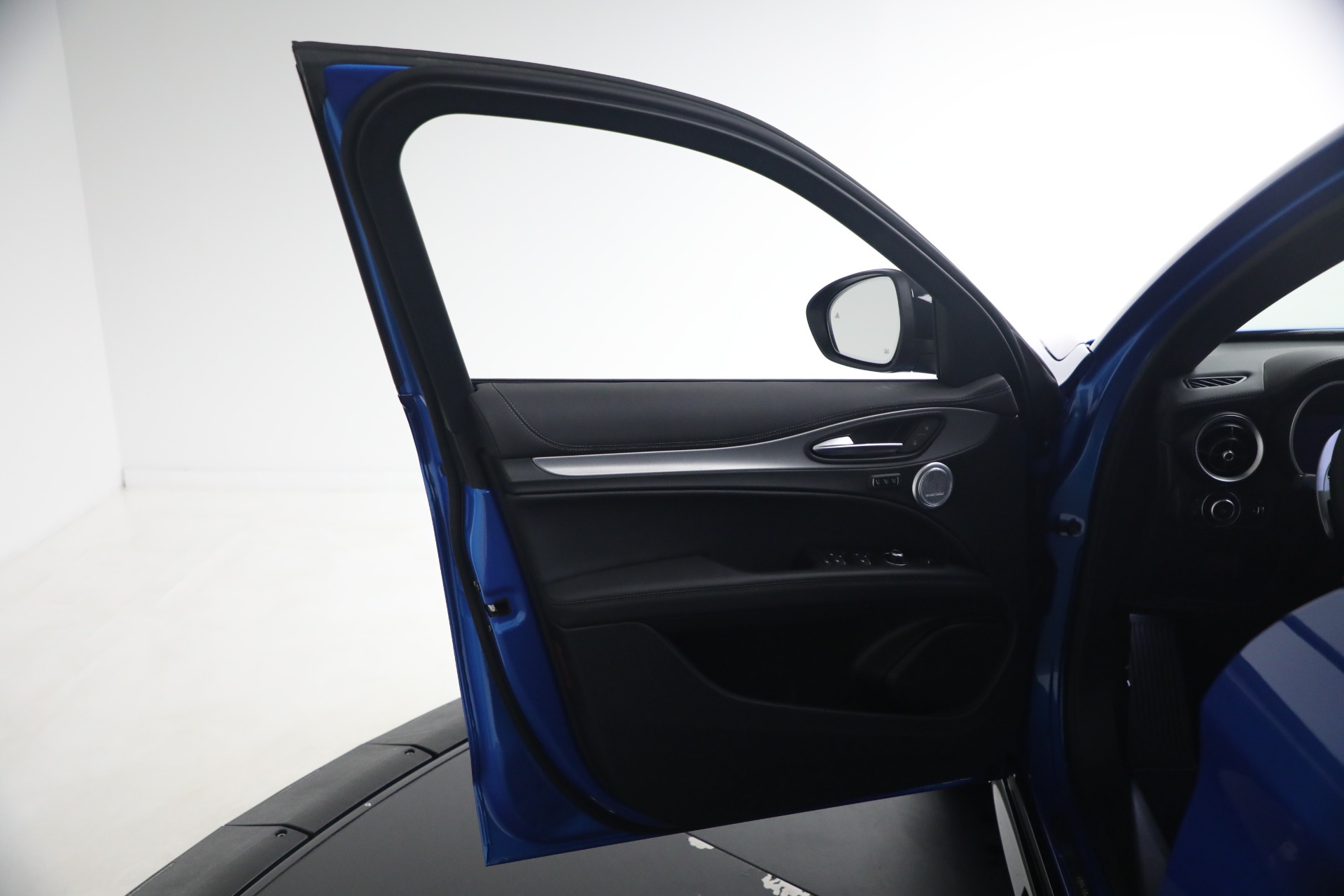 New-2026-Alfa-Romeo-Stelvio-Veloce