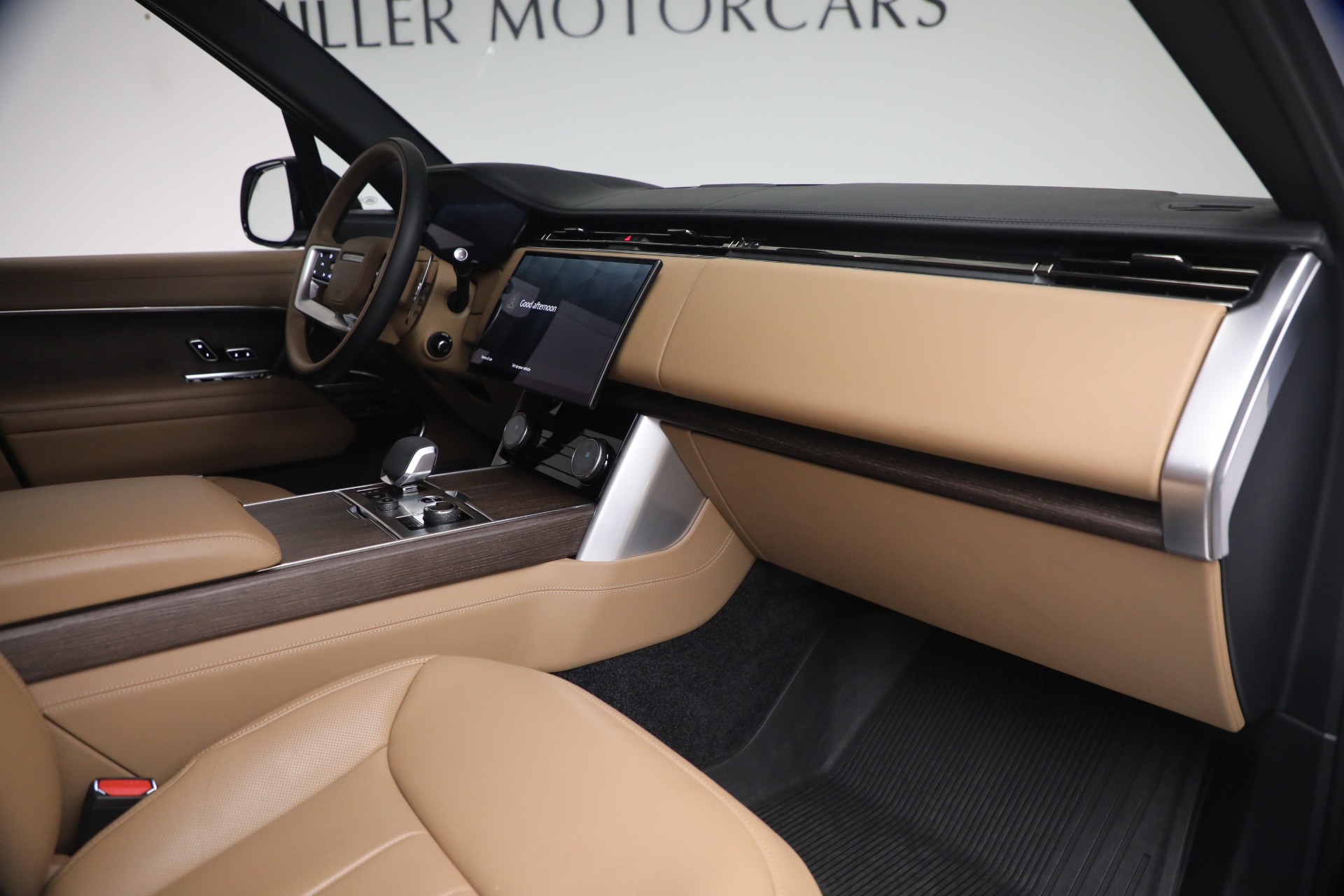 Used-2023-Land-Rover-Range-Rover-P530-Autobiography