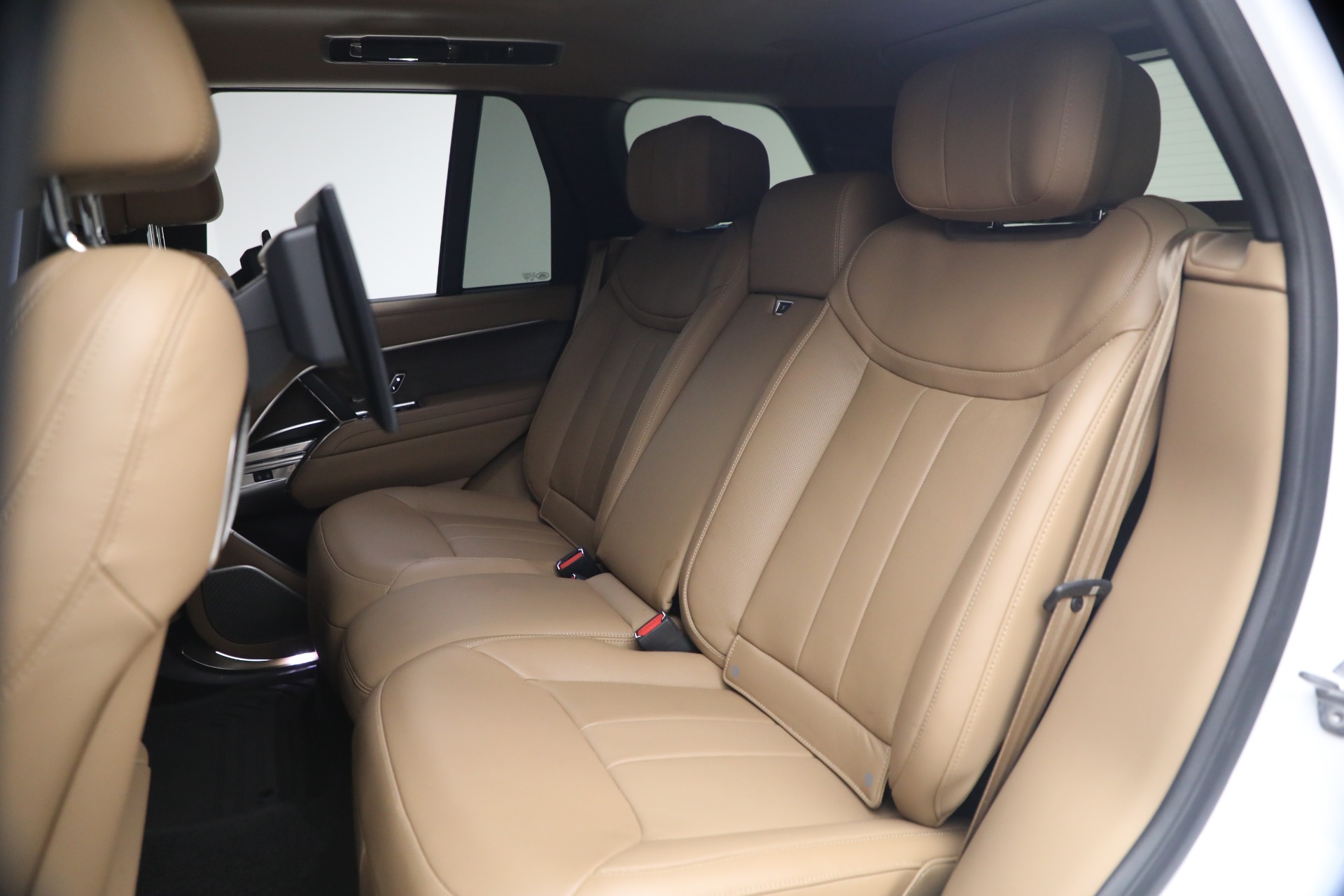 Used-2023-Land-Rover-Range-Rover-P530-Autobiography