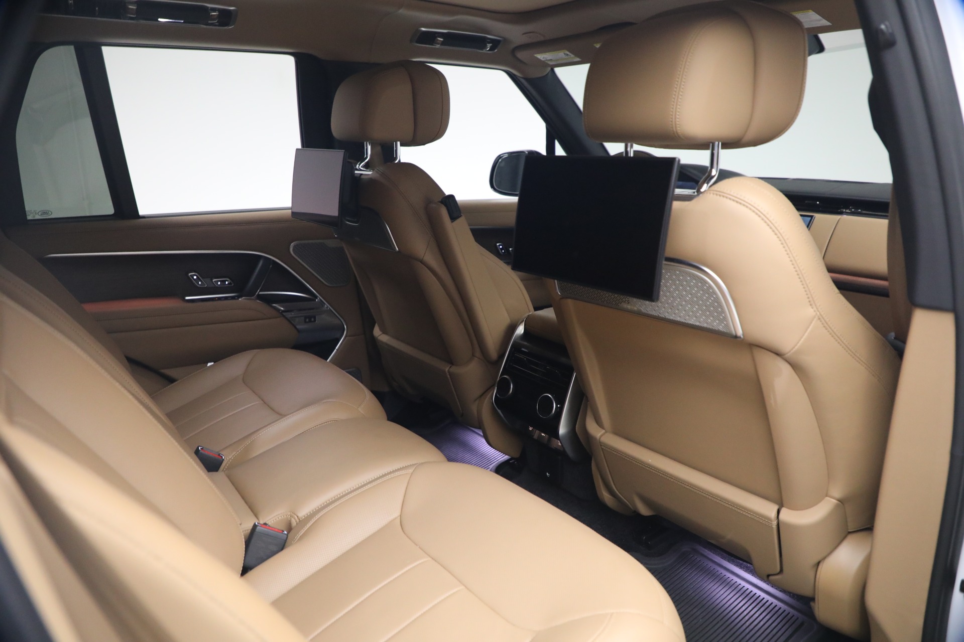 Used-2023-Land-Rover-Range-Rover-P530-Autobiography