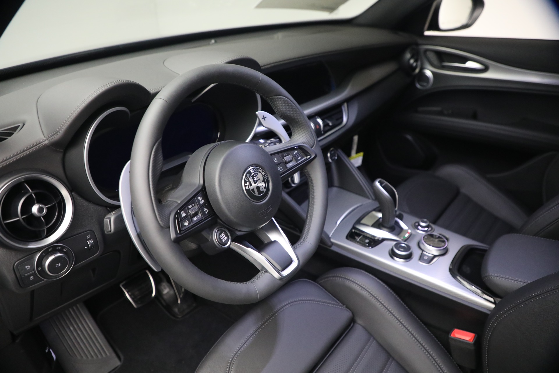 New-2026-Alfa-Romeo-Stelvio-Veloce