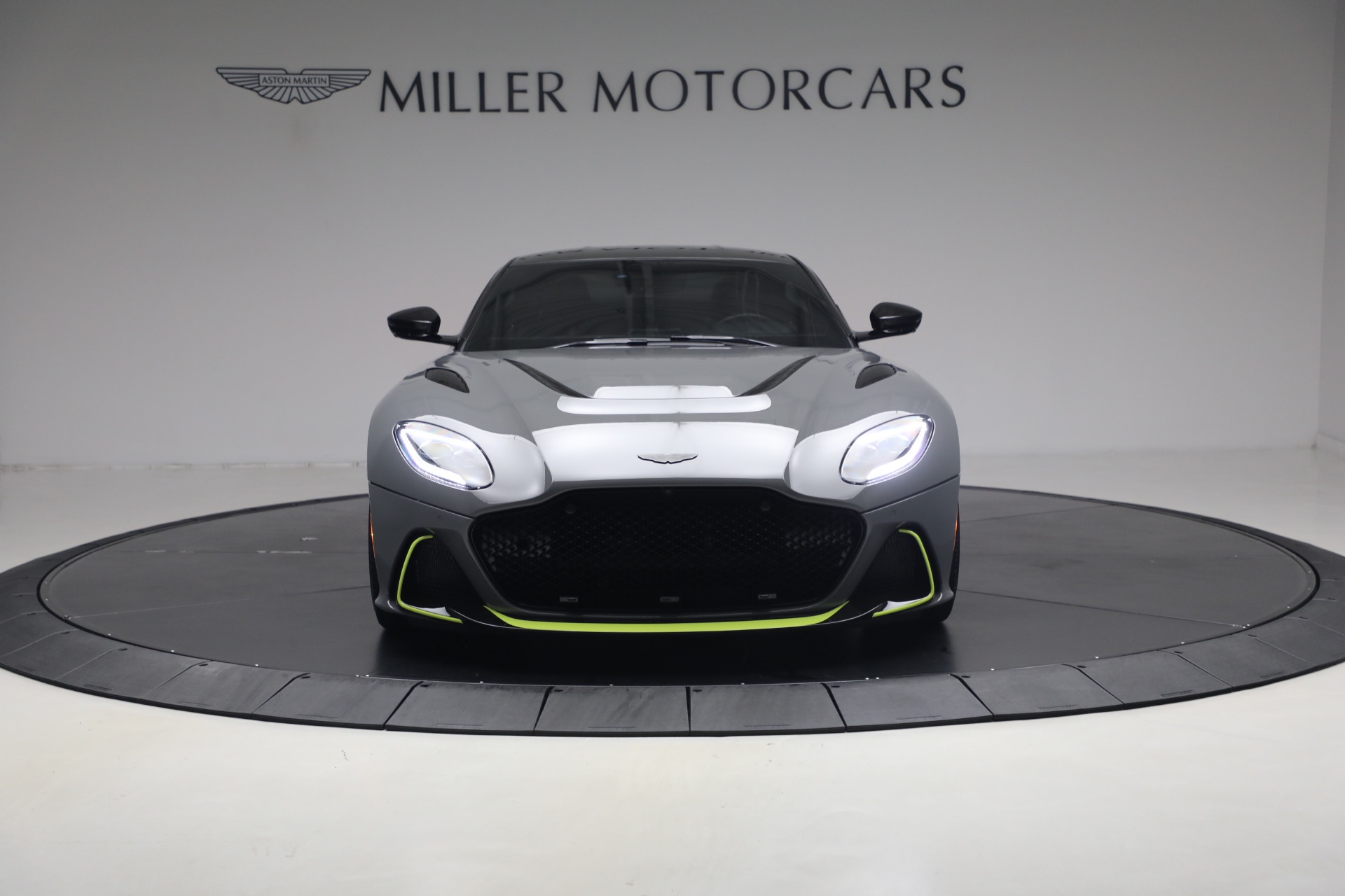 Used-2023-Aston-Martin-DBS-770-Ultimate