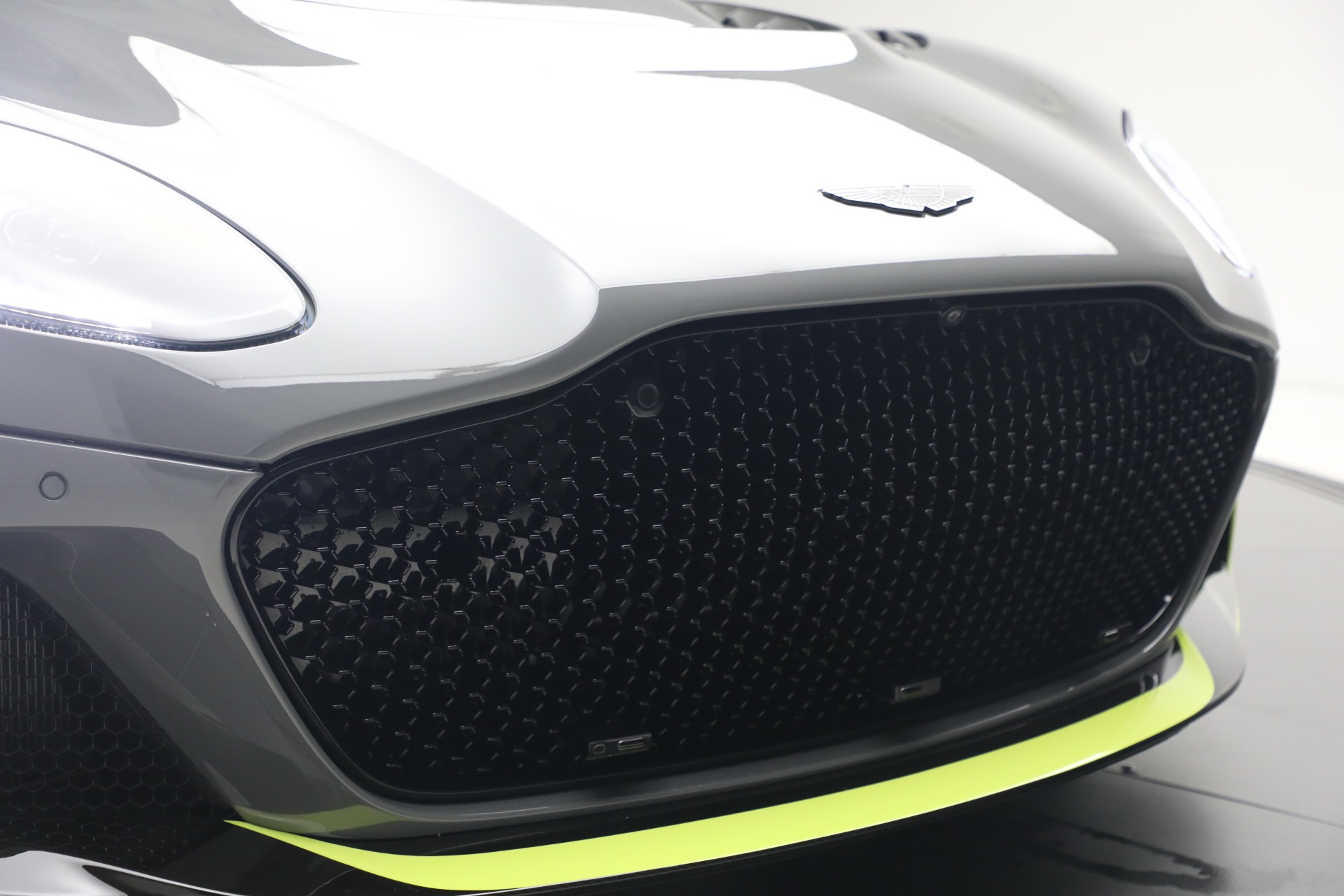 Used-2023-Aston-Martin-DBS-770-Ultimate