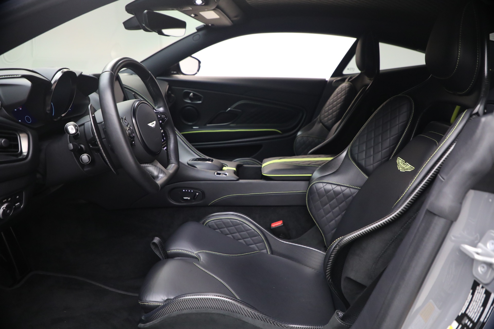 Used-2023-Aston-Martin-DBS-770-Ultimate