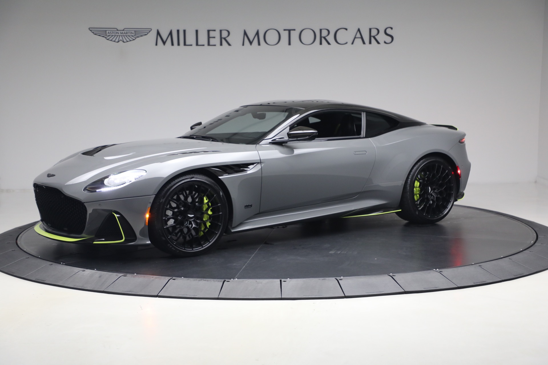 Used-2023-Aston-Martin-DBS-770-Ultimate