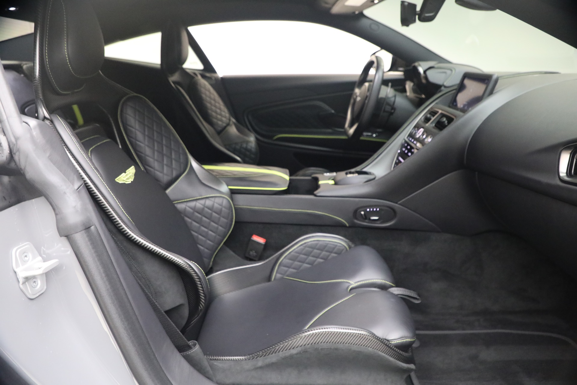 Used-2023-Aston-Martin-DBS-770-Ultimate