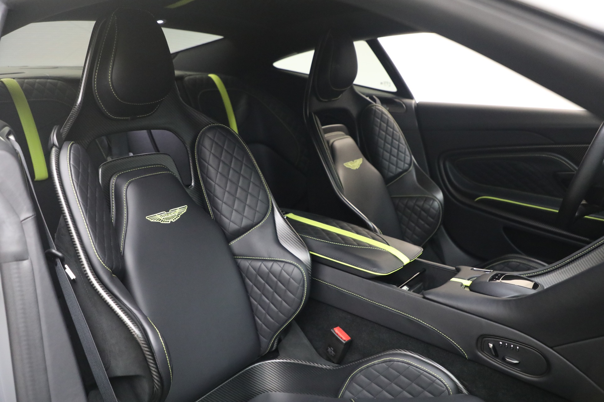 Used-2023-Aston-Martin-DBS-770-Ultimate