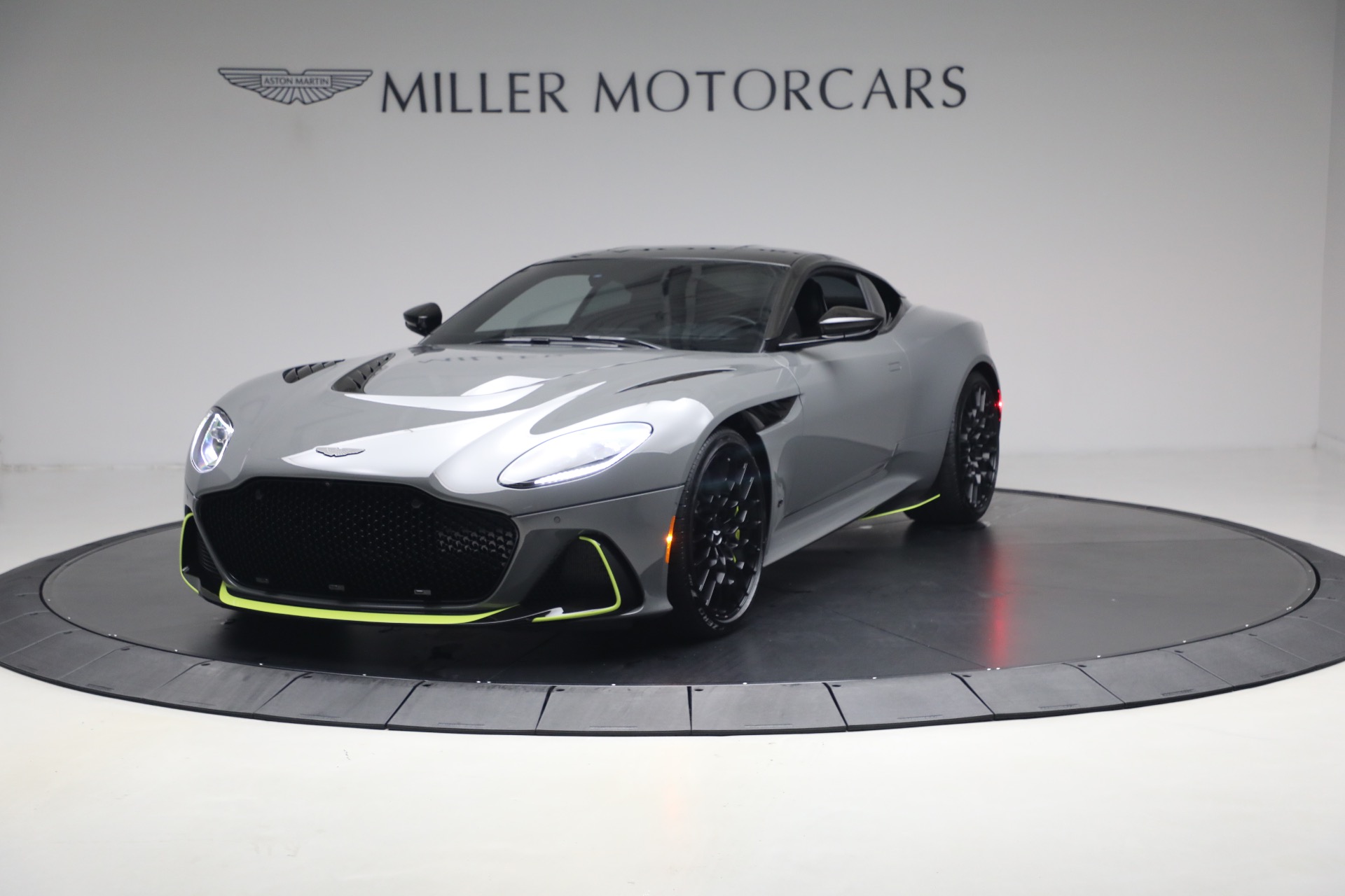 Used-2023-Aston-Martin-DBS-770-Ultimate
