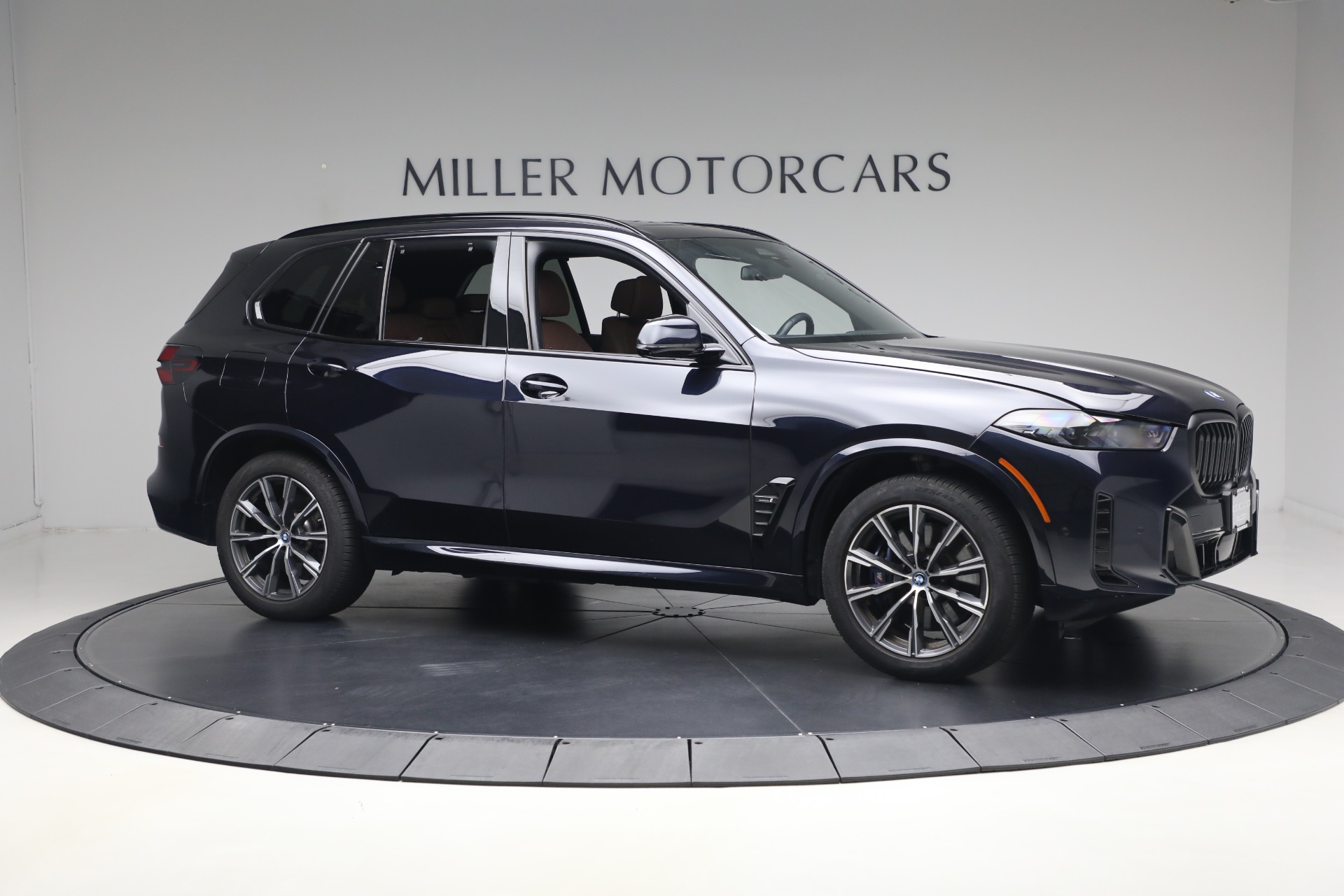 Used-2024-BMW-X5-xDrive50e