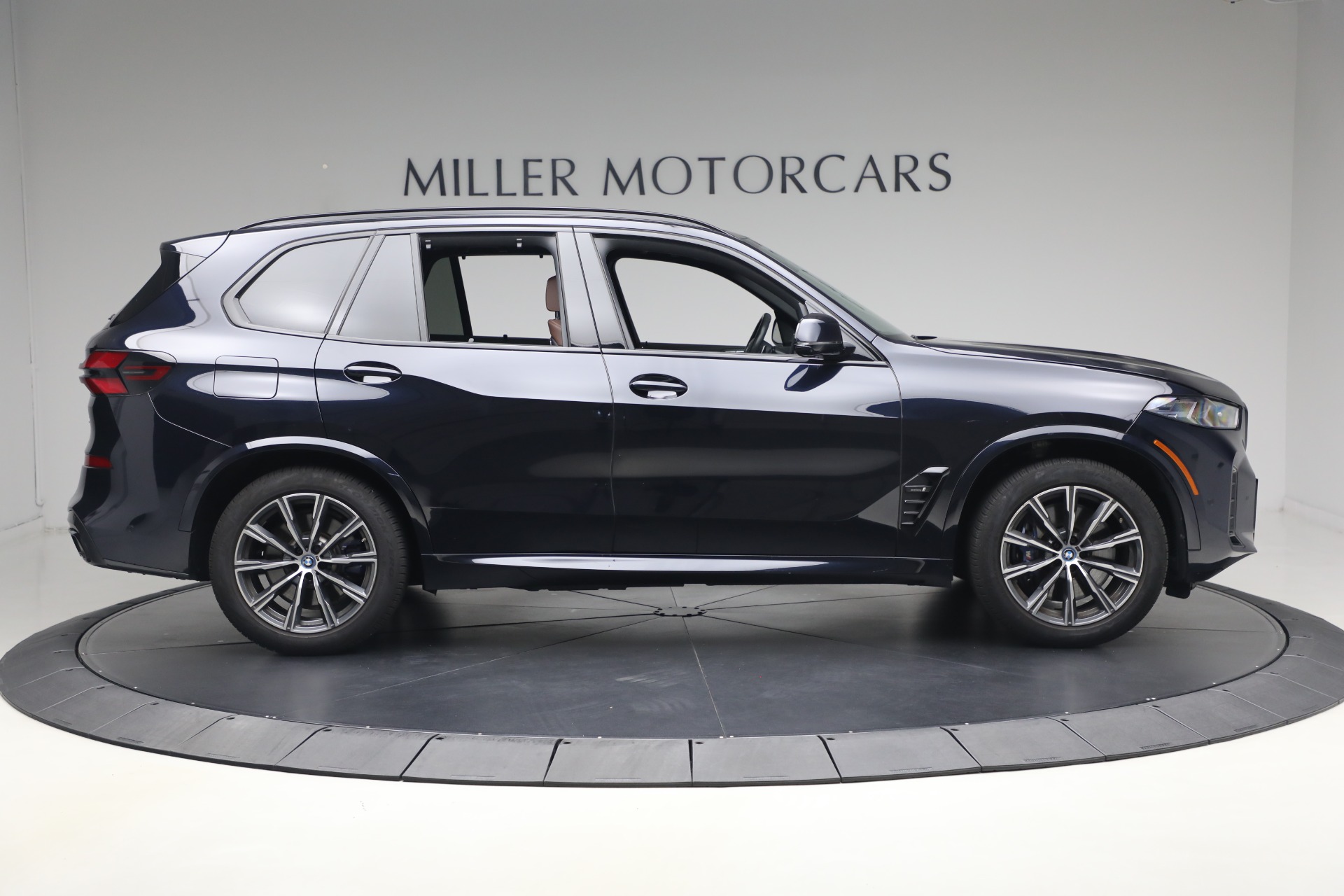 Used-2024-BMW-X5-xDrive50e