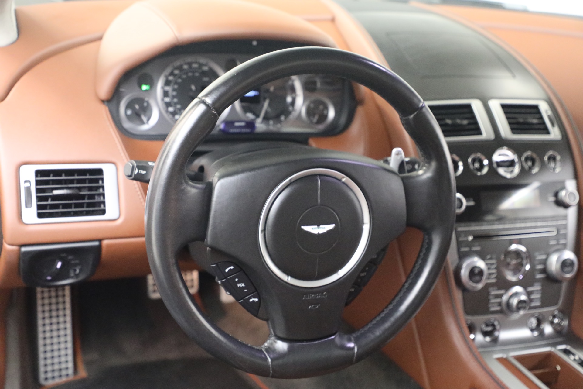 Used-2014-Aston-Martin-DB9