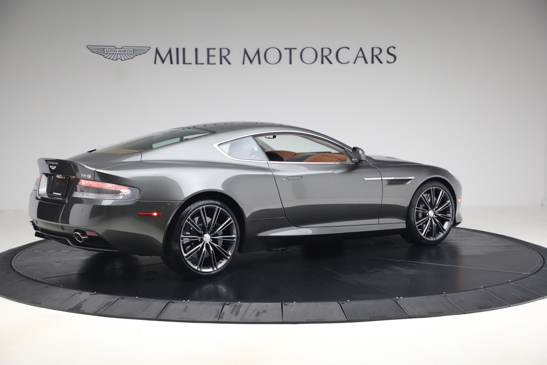Used-2014-Aston-Martin-DB9