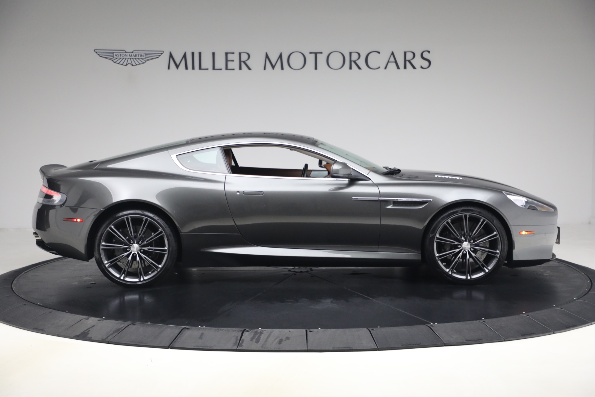 Used-2014-Aston-Martin-DB9