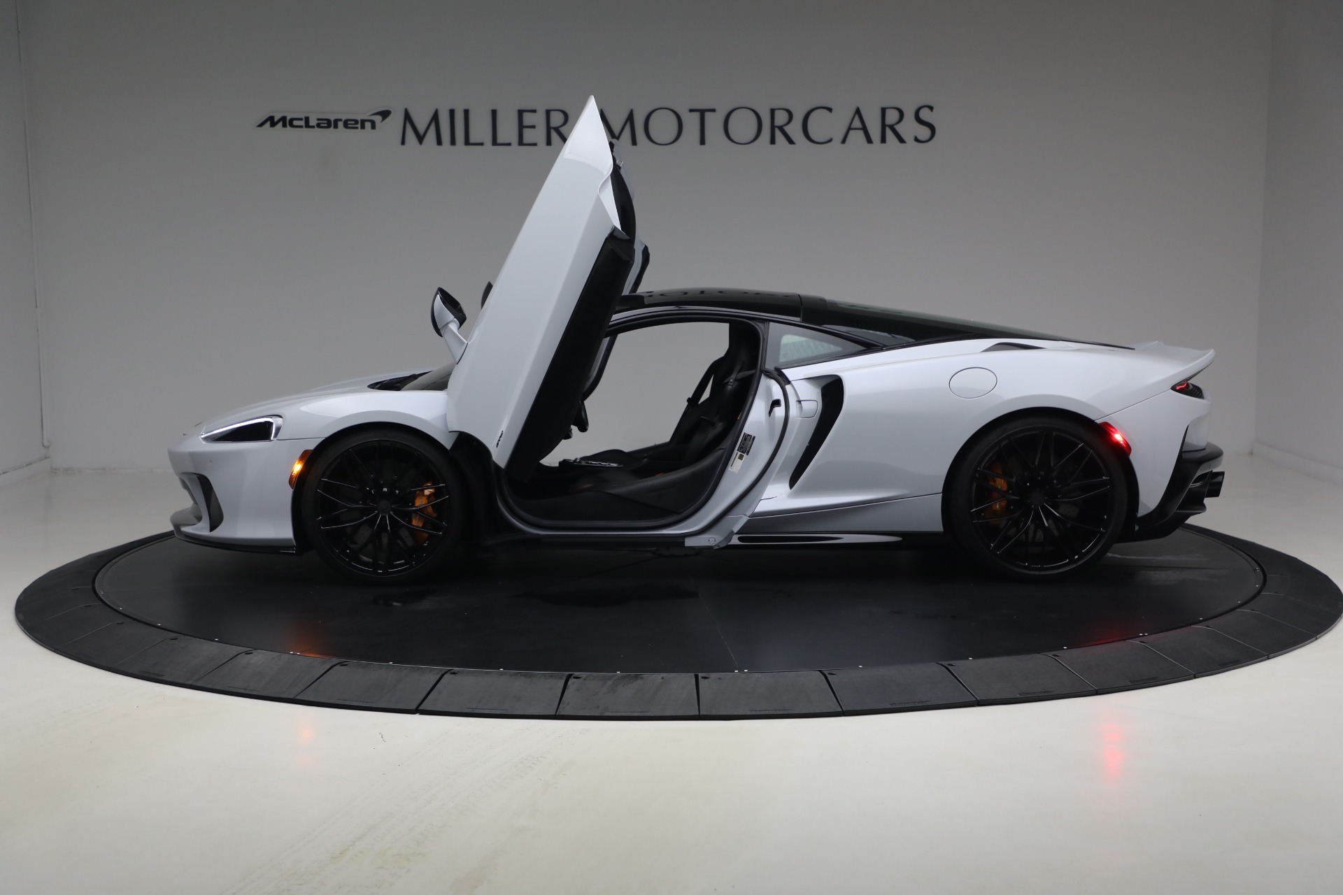 Used-2025-McLaren-GTS-Performance