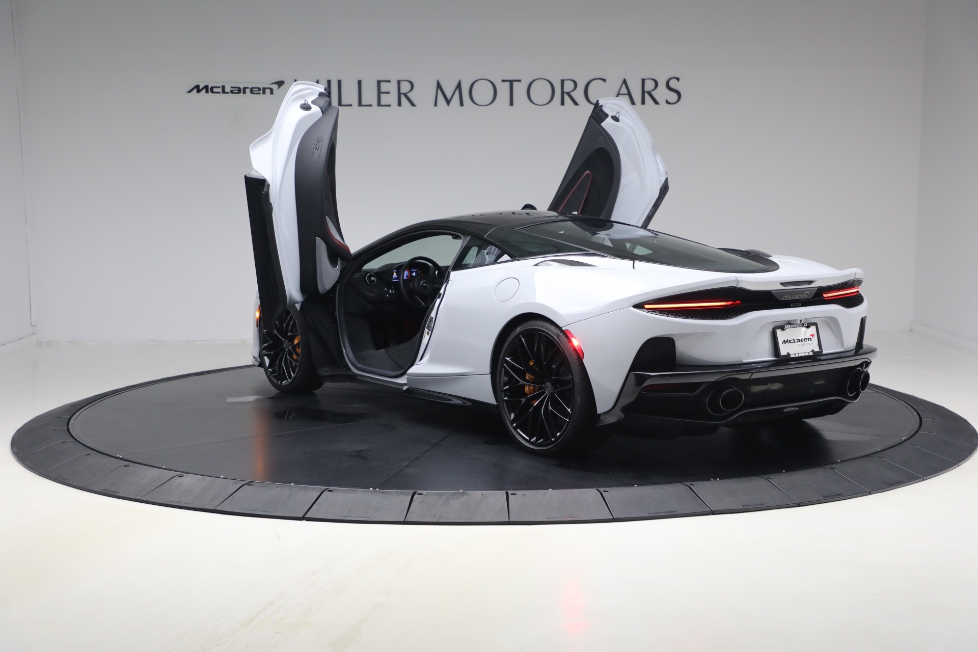Used-2025-McLaren-GTS-Performance