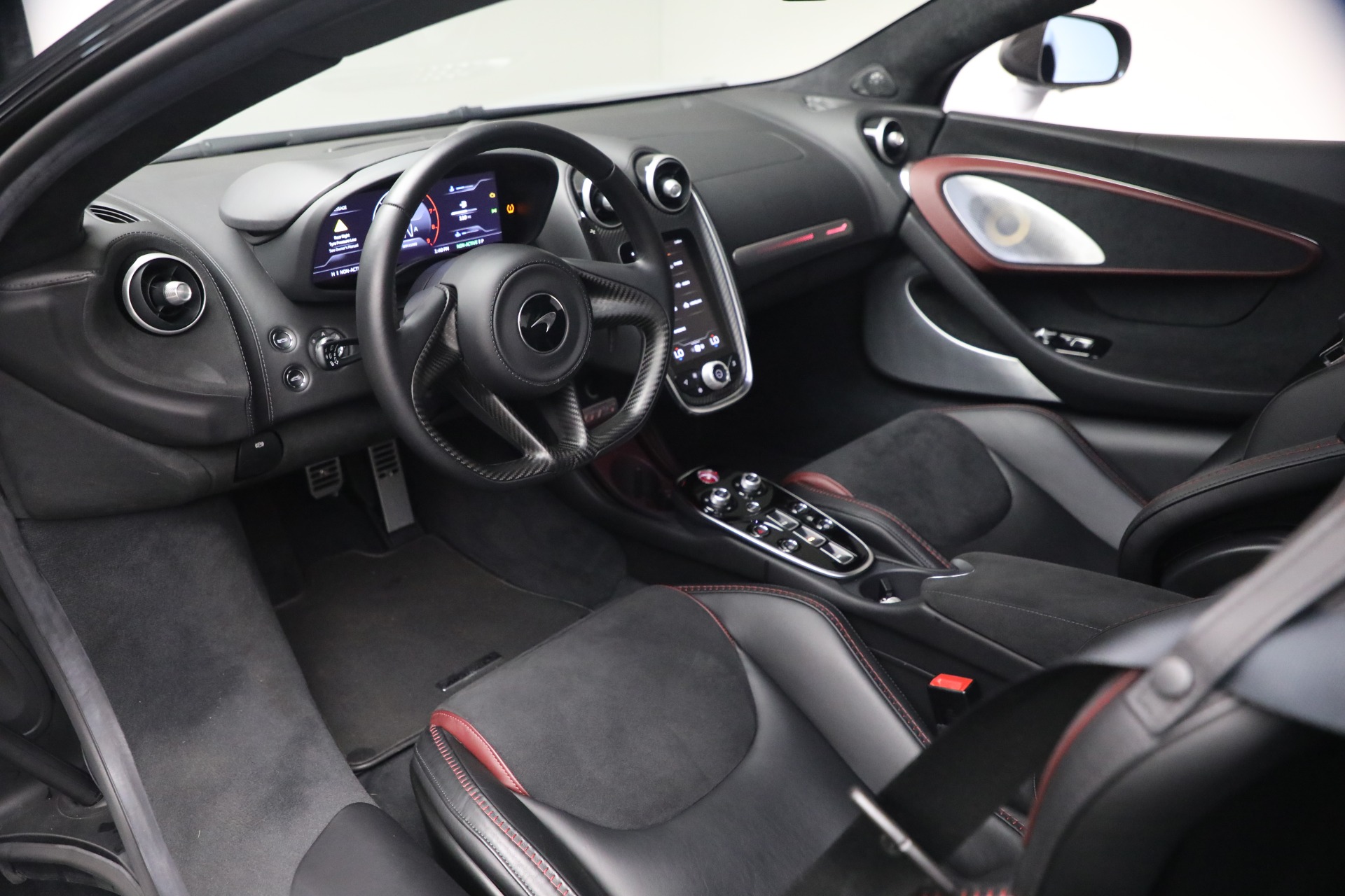 Used-2025-McLaren-GTS-Performance
