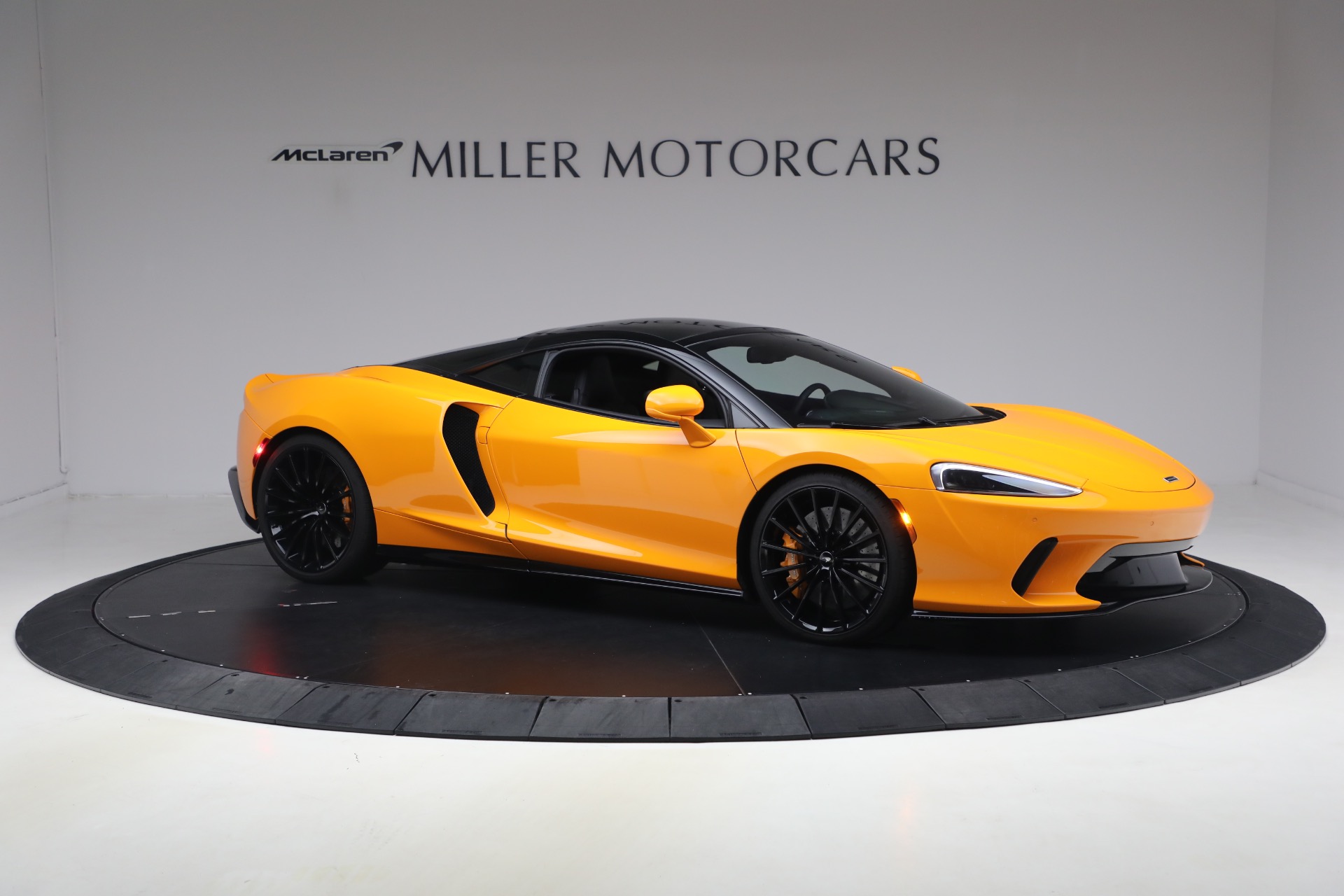 Used-2023-McLaren-GT