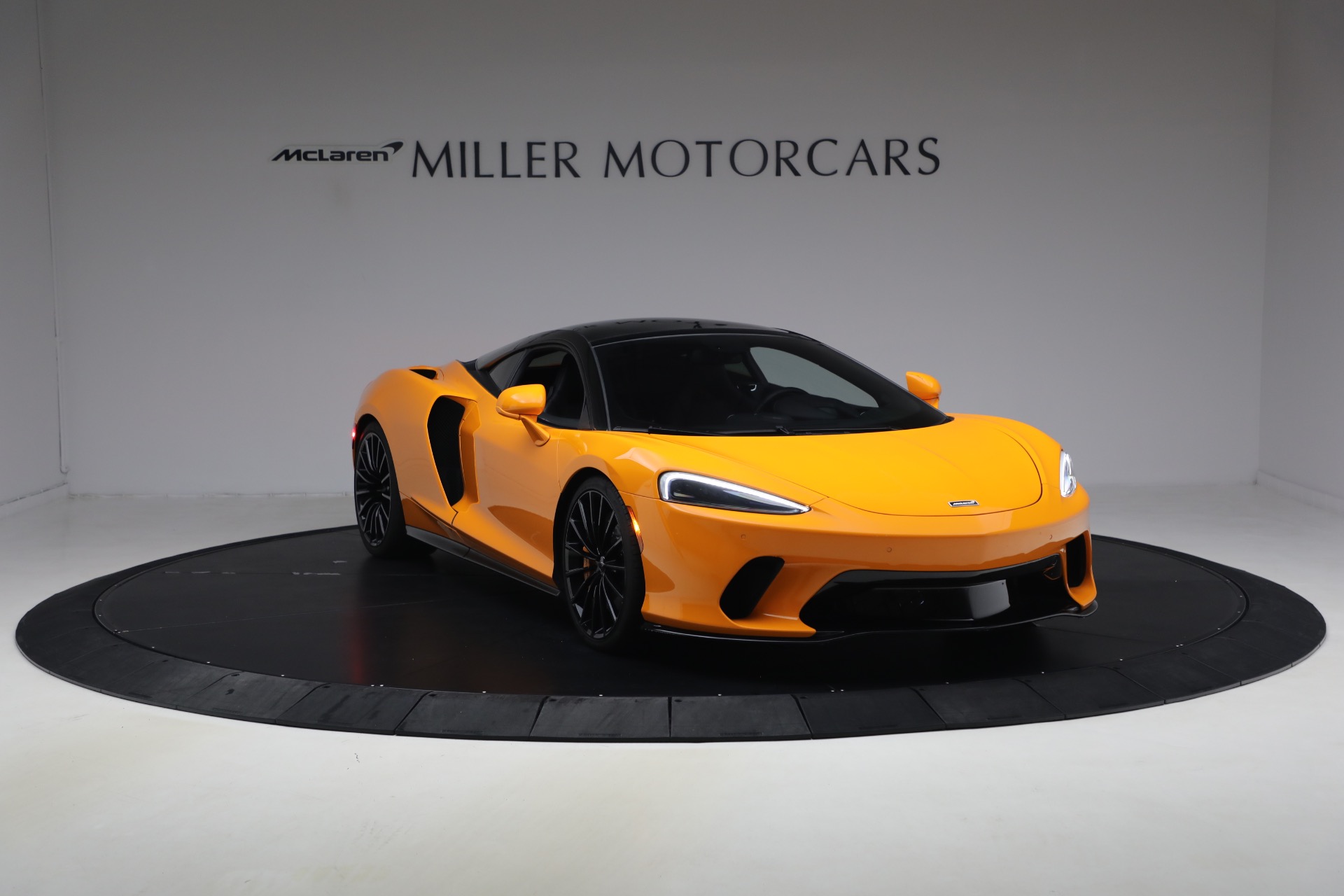 Used-2023-McLaren-GT