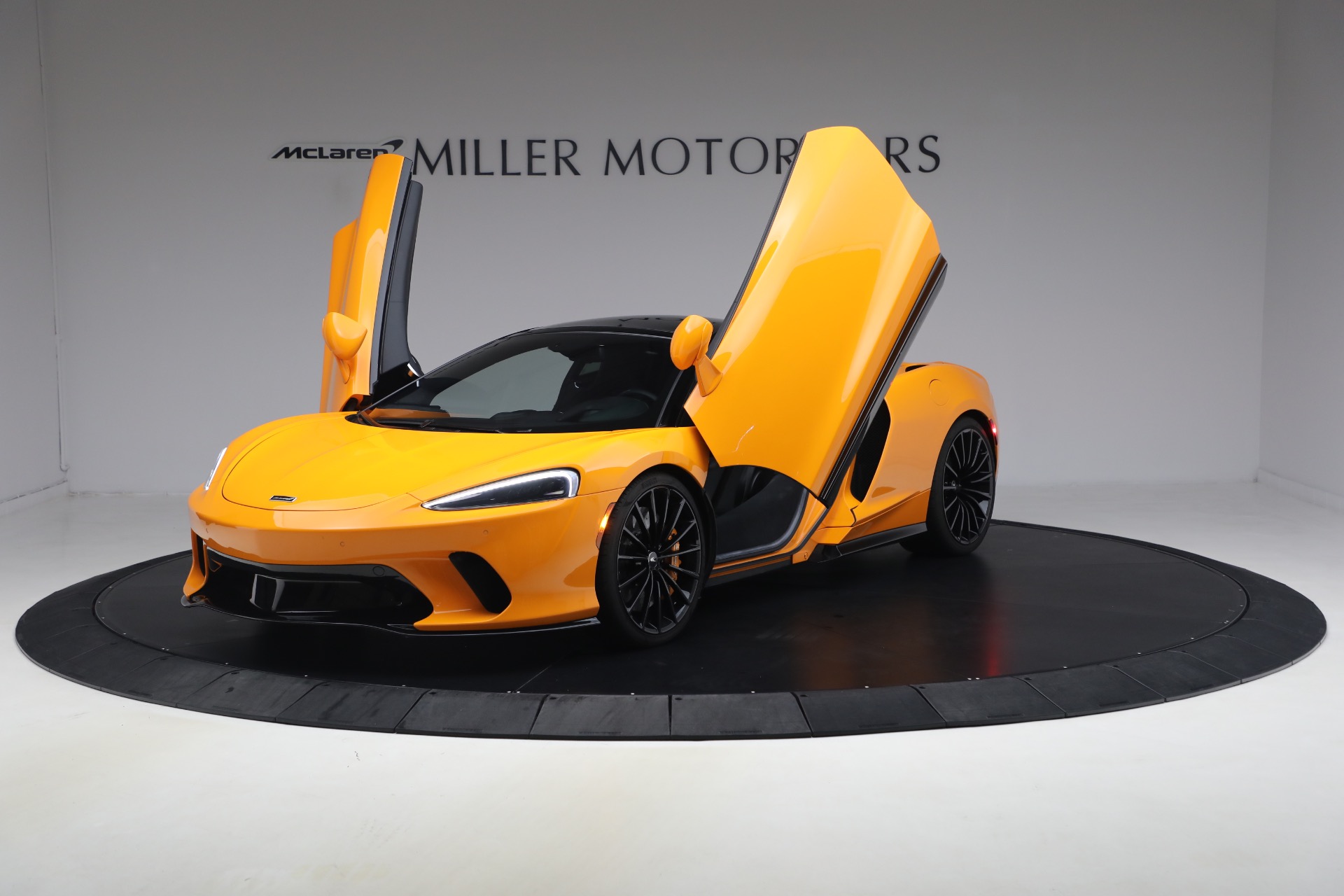 Used-2023-McLaren-GT