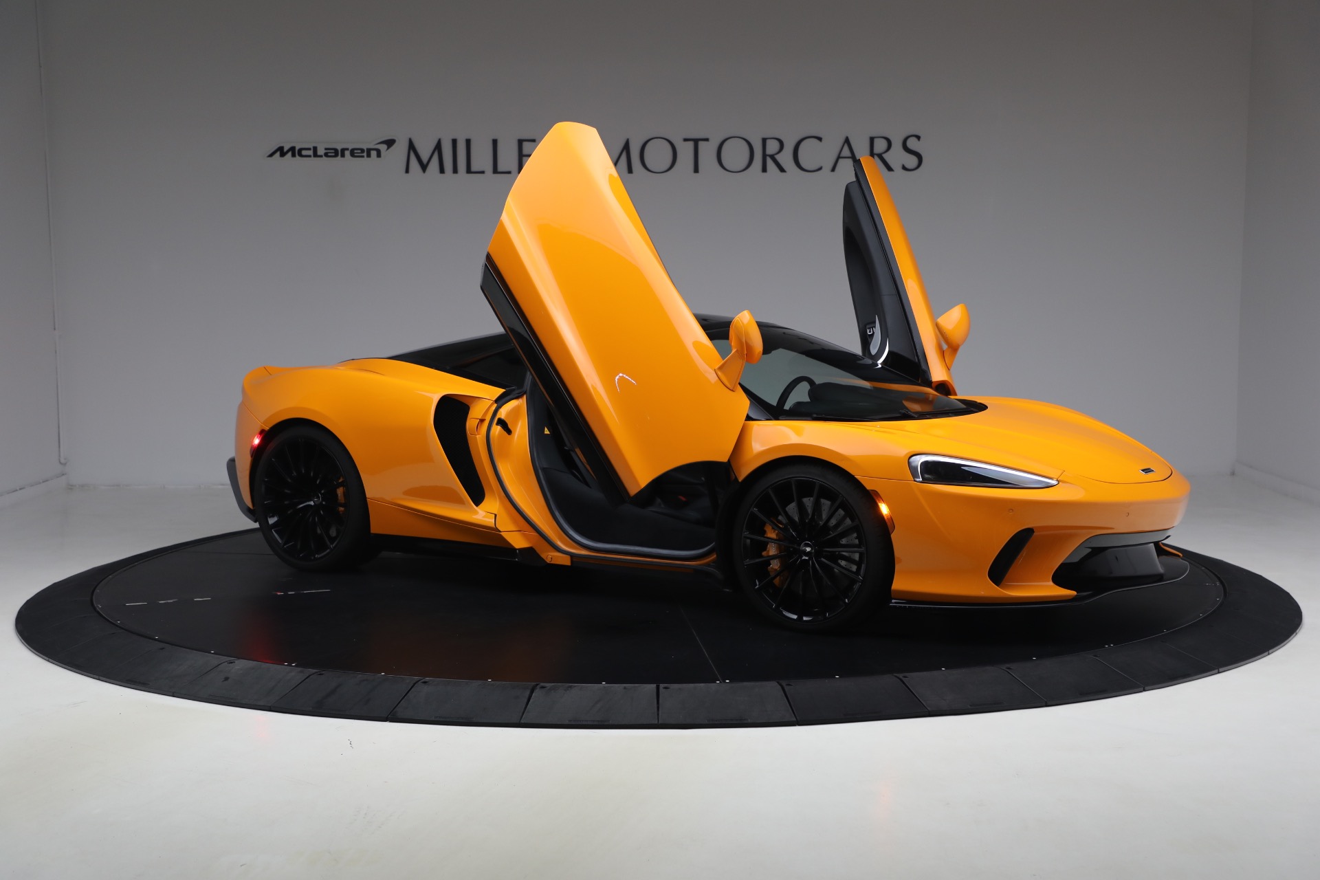 Used-2023-McLaren-GT
