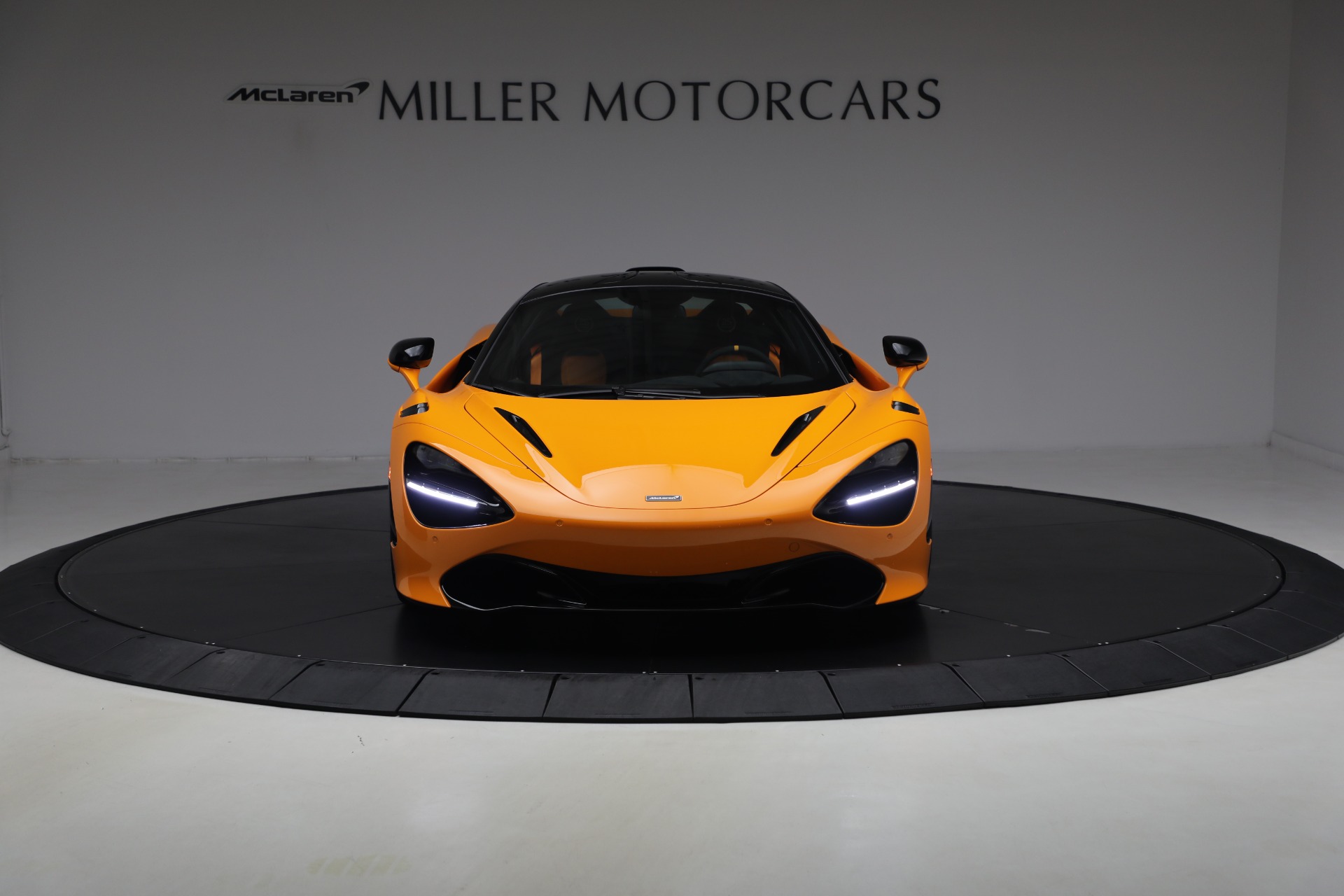 Used-2021-McLaren-720S-Le-Mans