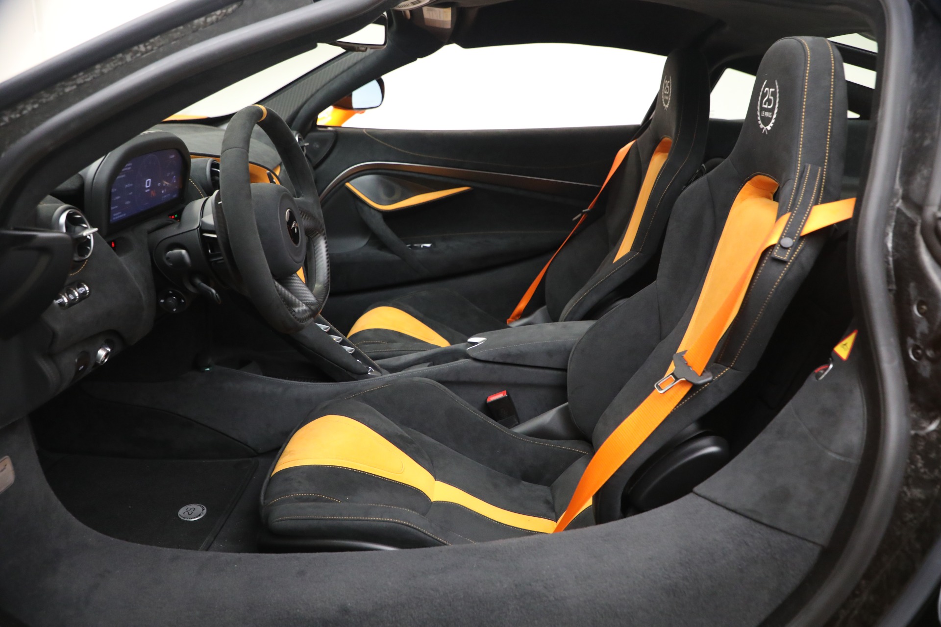 Used-2021-McLaren-720S-Le-Mans