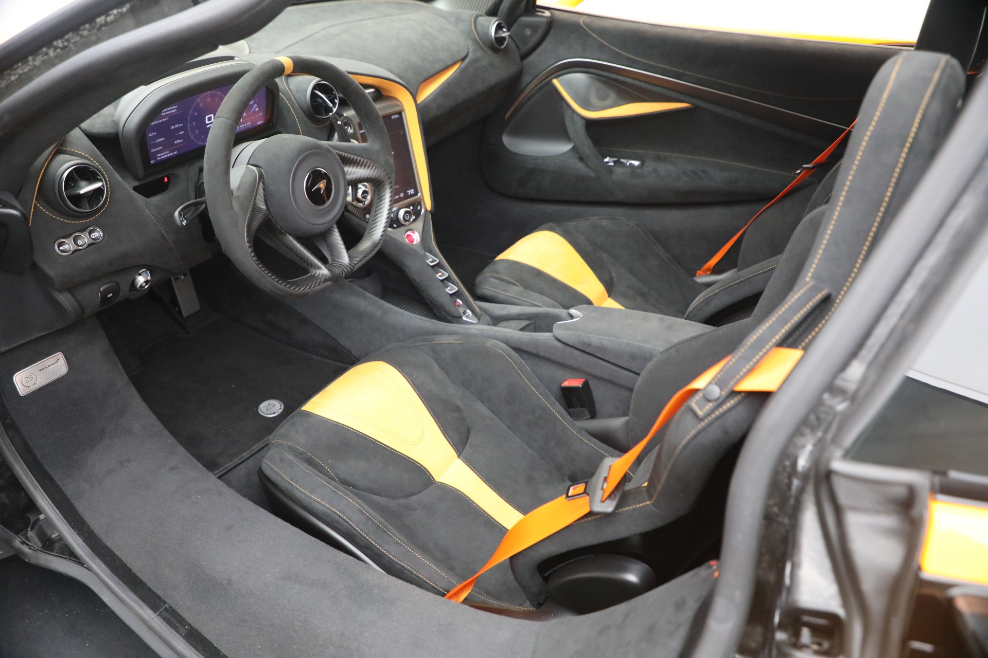 Used-2021-McLaren-720S-Le-Mans
