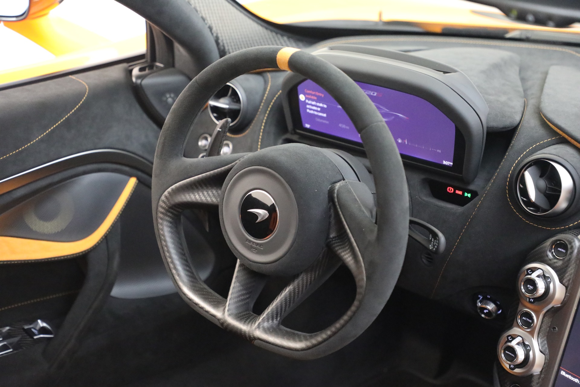 Used-2021-McLaren-720S-Le-Mans