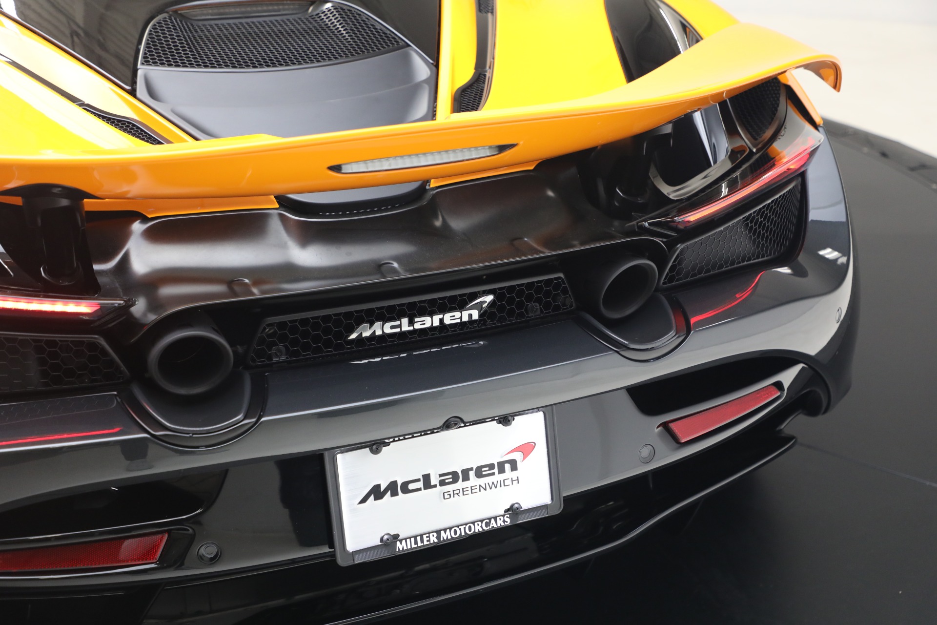 Used-2021-McLaren-720S-Le-Mans