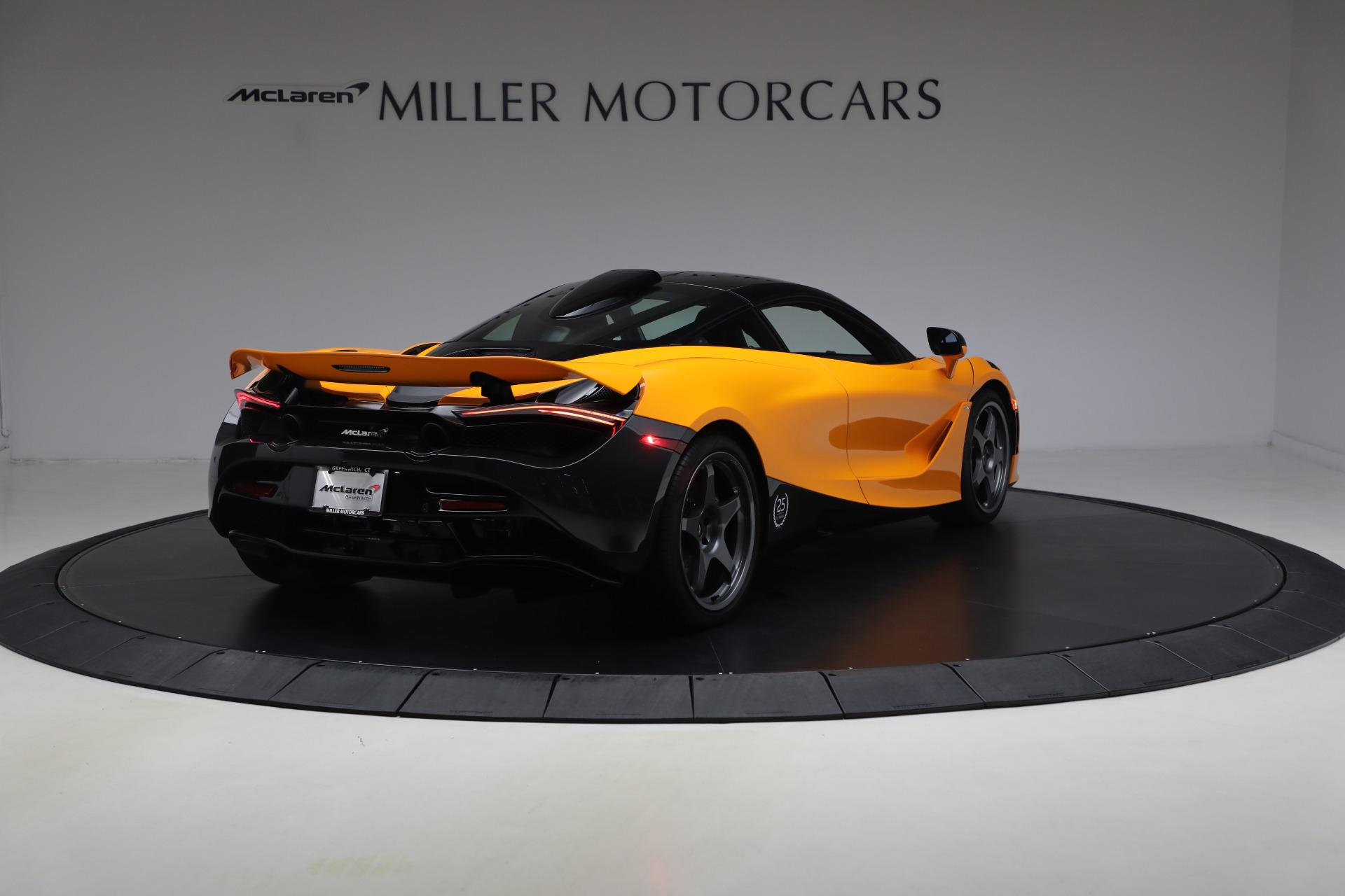 Used-2021-McLaren-720S-Le-Mans