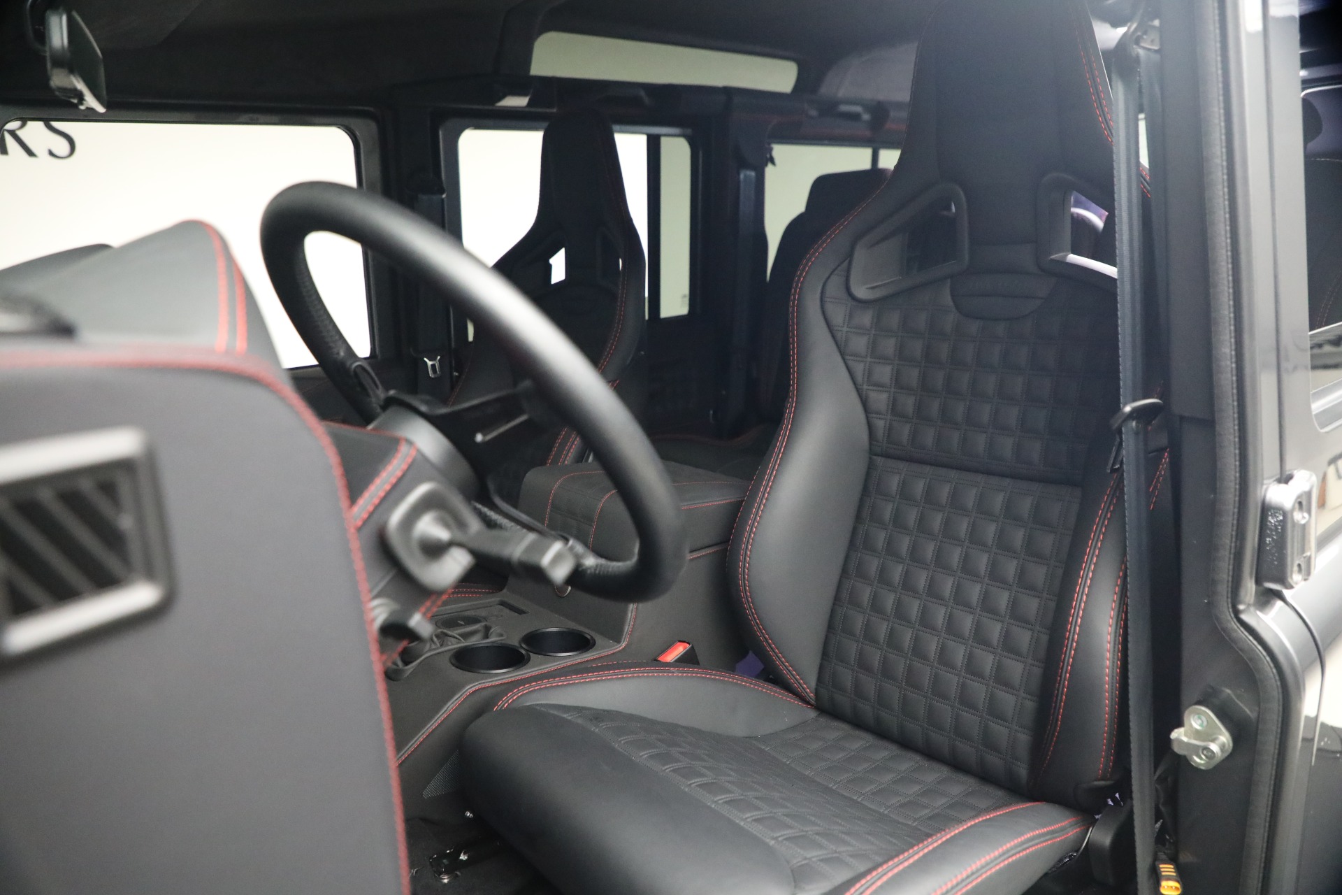 Used-2024-Land-Rover-Twisted-T110-Station-Wagon