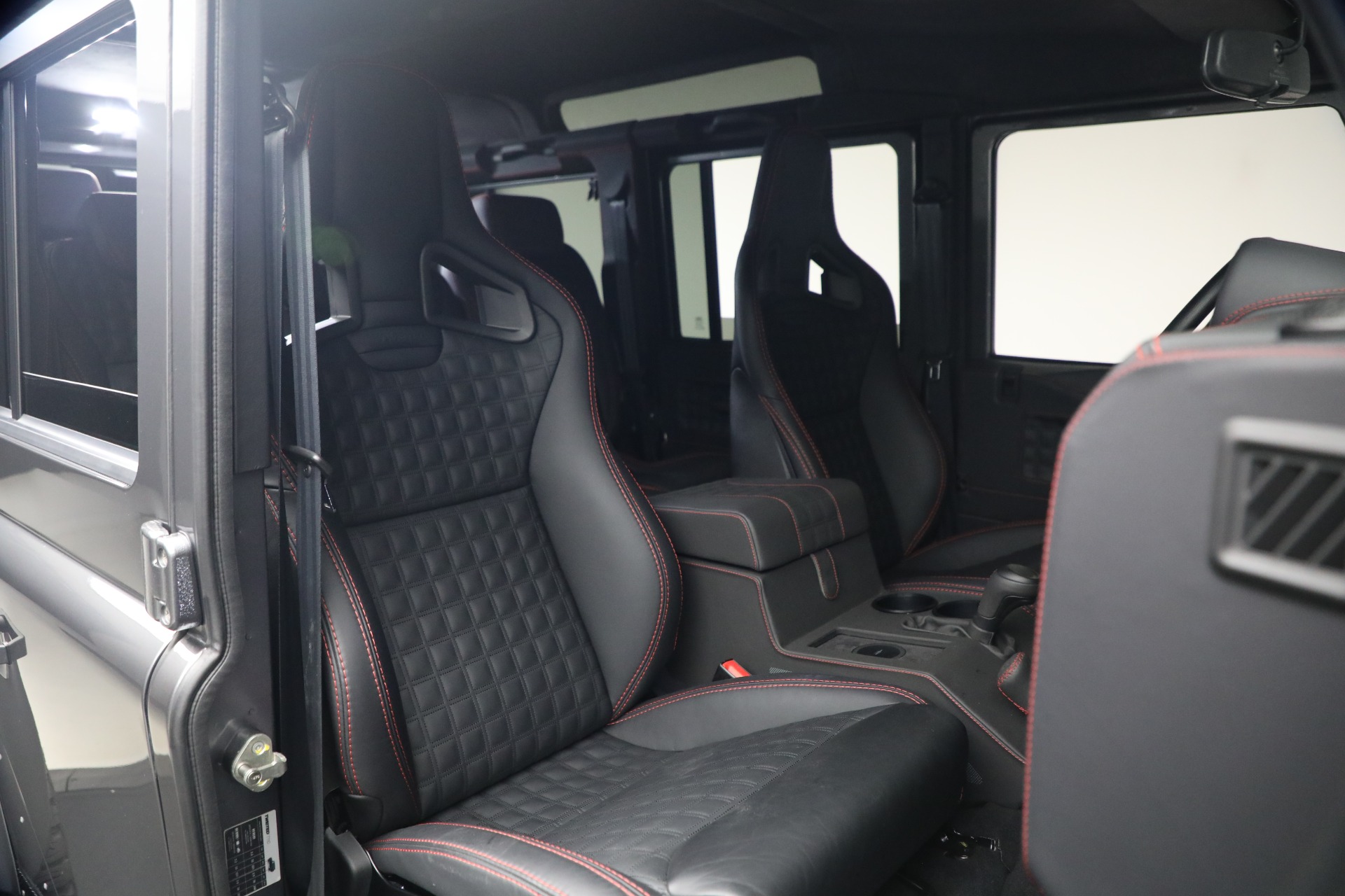 Used-2024-Land-Rover-Twisted-T110-Station-Wagon