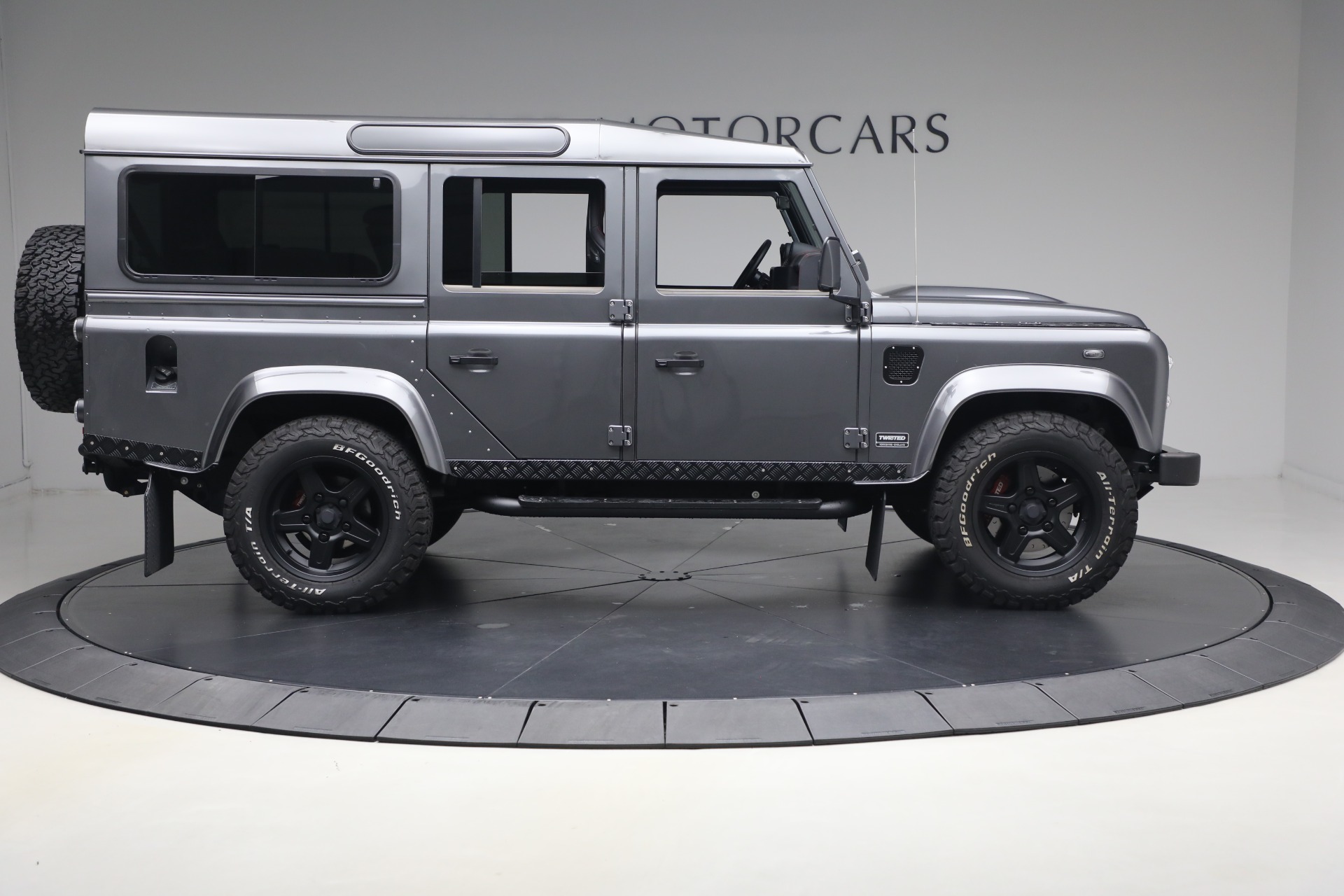 Used-2024-Land-Rover-Twisted-T110-Station-Wagon