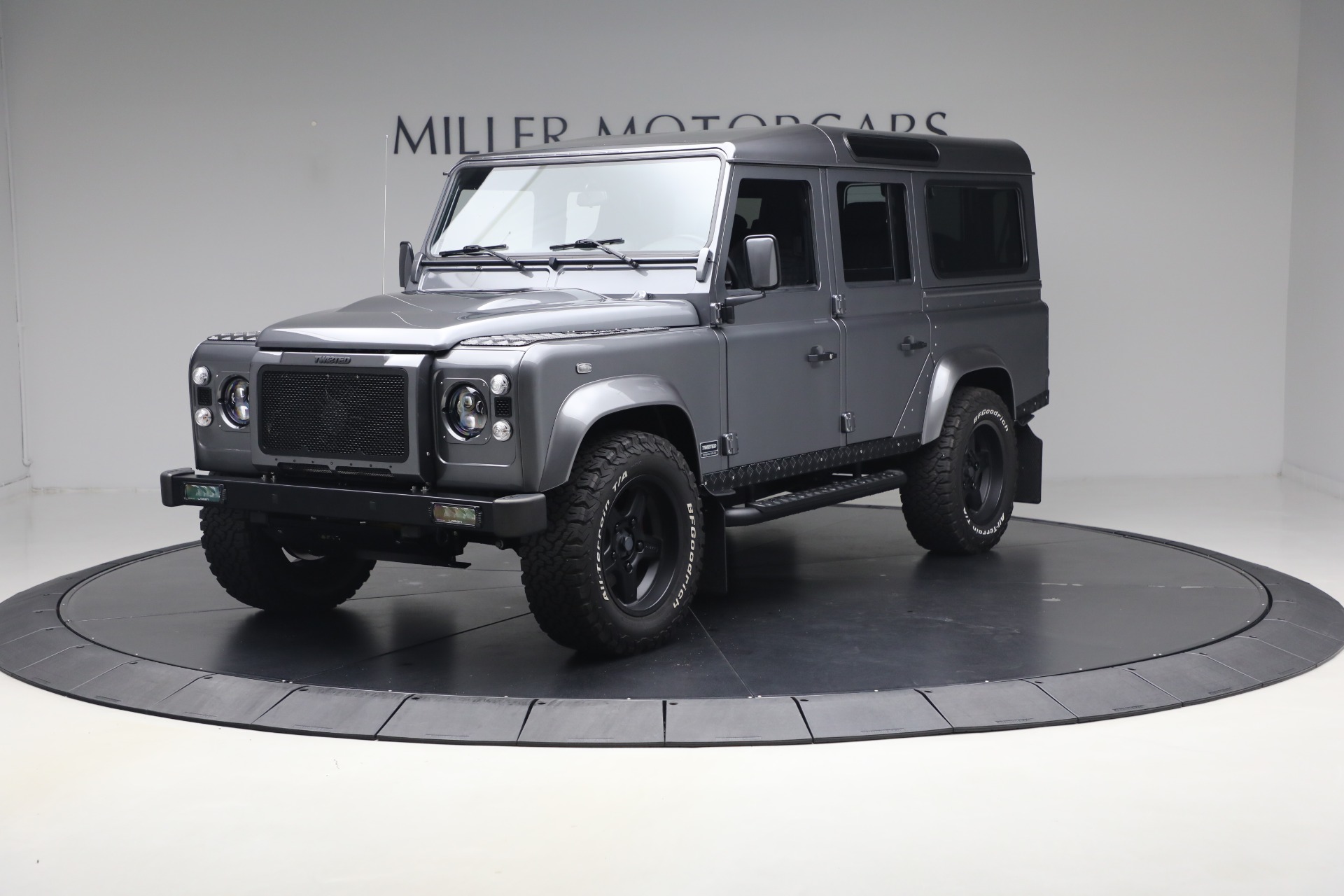 Used-2024-Land-Rover-Twisted-T110-Station-Wagon