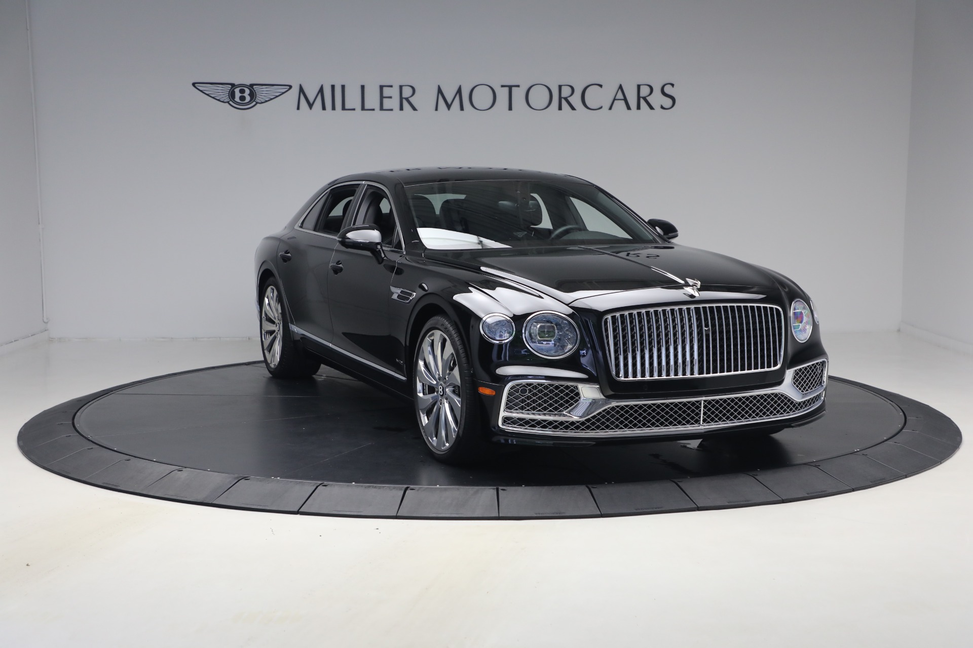 Used-2022-Bentley-Flying-Spur-W12
