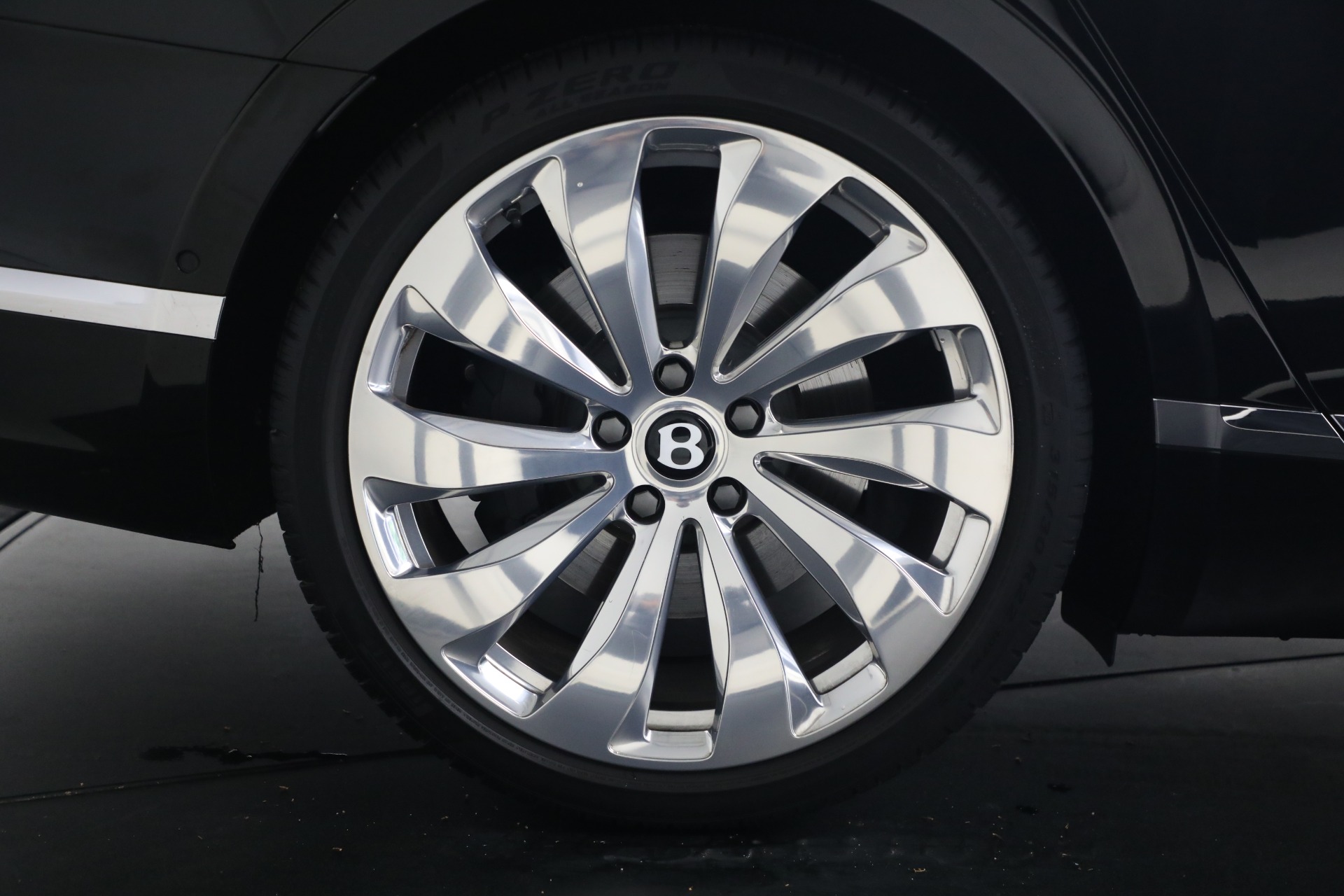 Used-2022-Bentley-Flying-Spur-W12