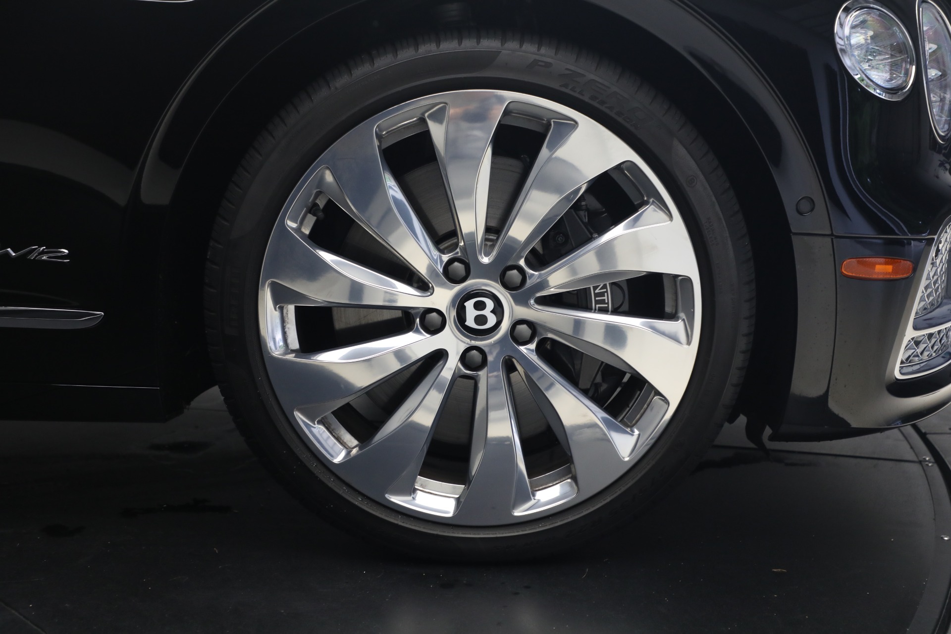 Used-2022-Bentley-Flying-Spur-W12