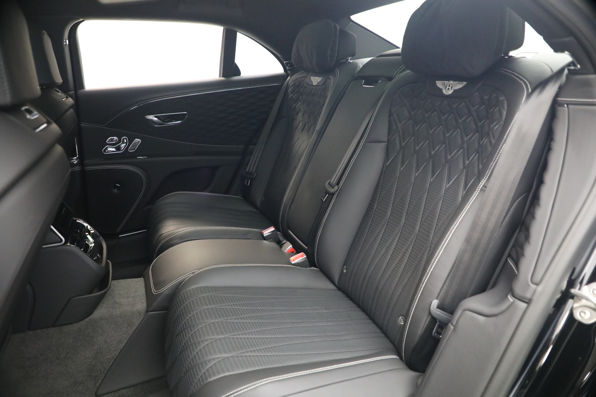 Used-2022-Bentley-Flying-Spur-W12