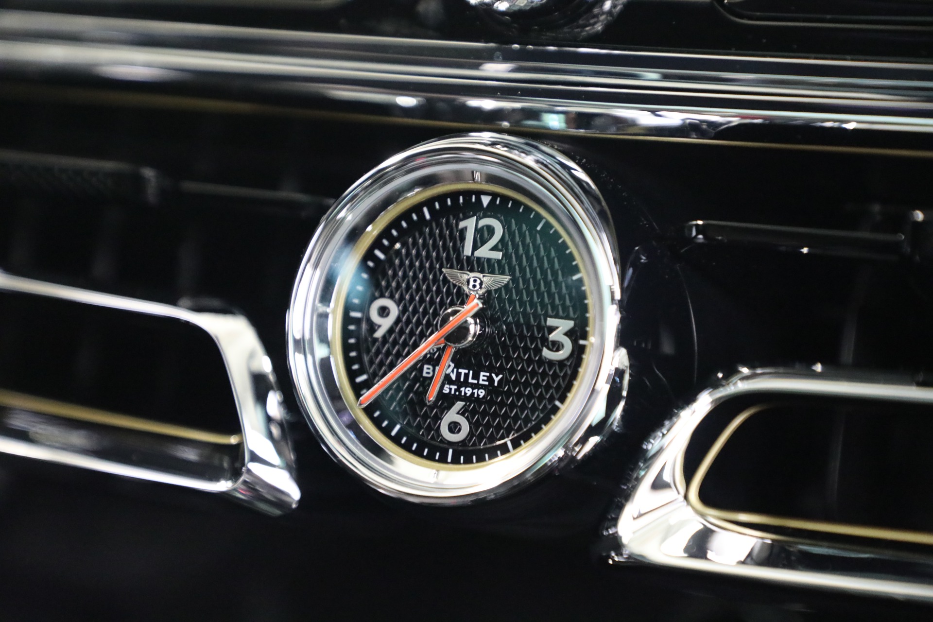 Used-2022-Bentley-Flying-Spur-W12
