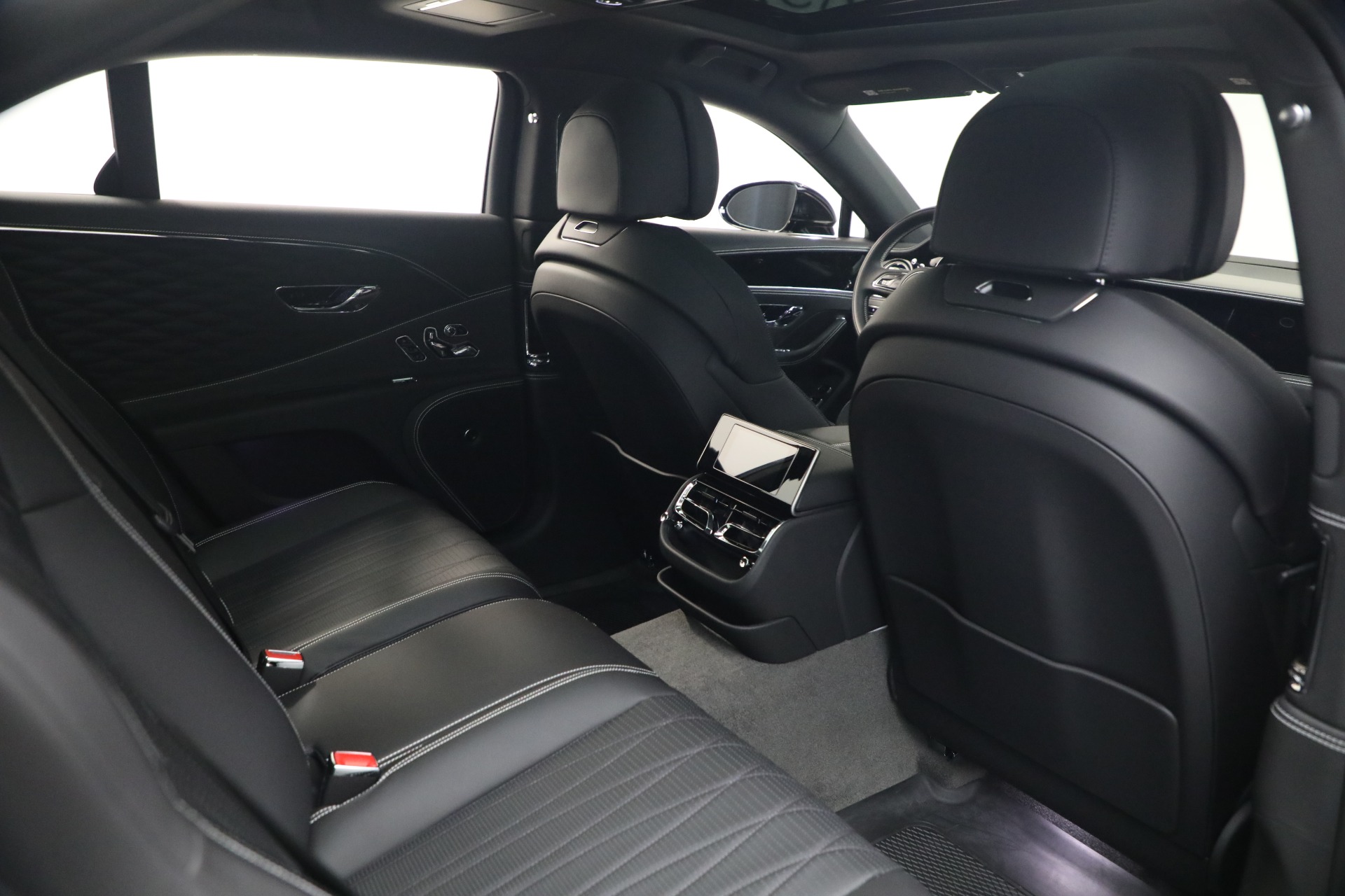 Used-2022-Bentley-Flying-Spur-W12