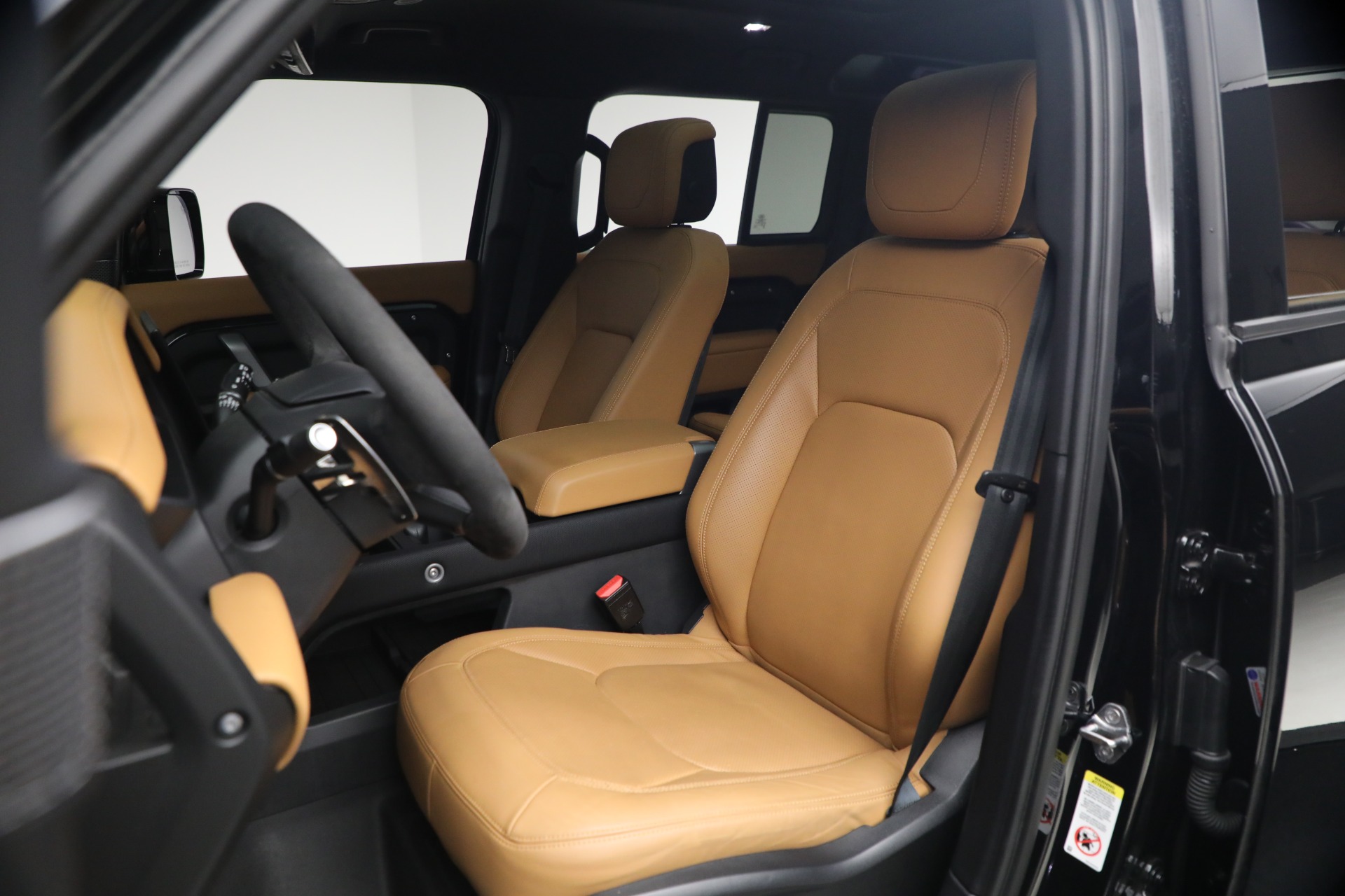 Used-2024-Land-Rover-Defender-110-V8-P525