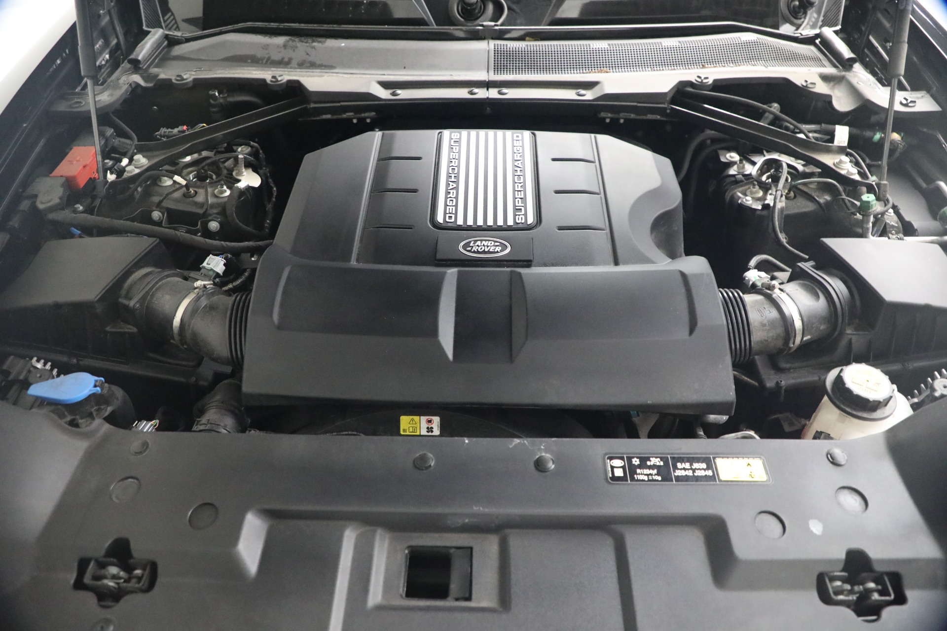 Used-2024-Land-Rover-Defender-110-V8-P525