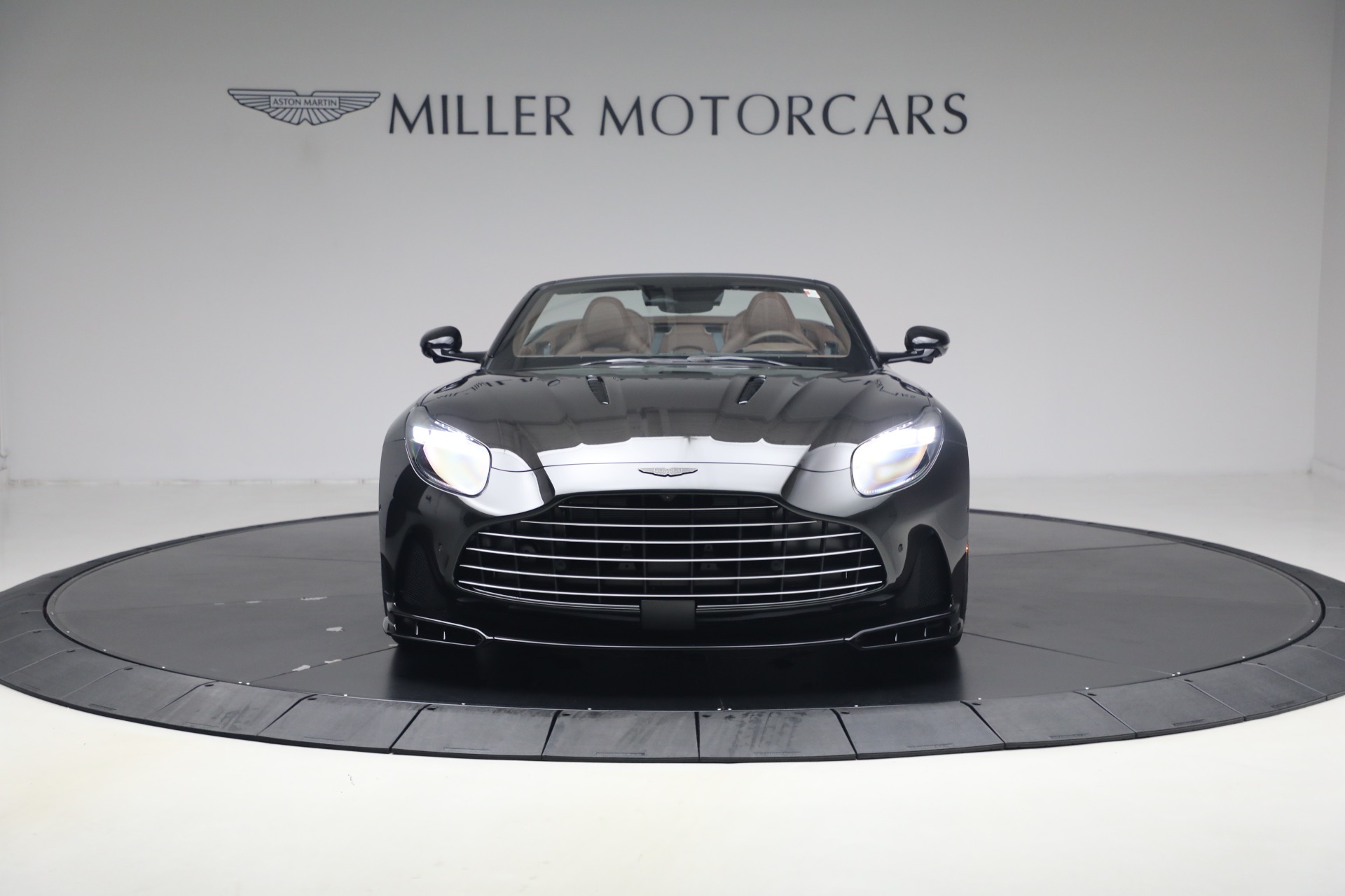 New-2026-Aston-Martin-DB12-S-Volante