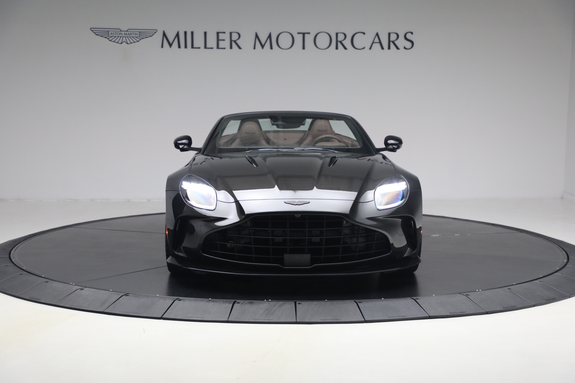 New-2026-Aston-Martin-Vantage-S-Roadster