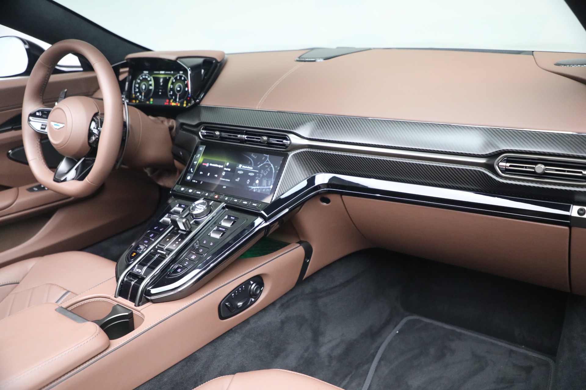 New-2026-Aston-Martin-Vantage-S-Roadster