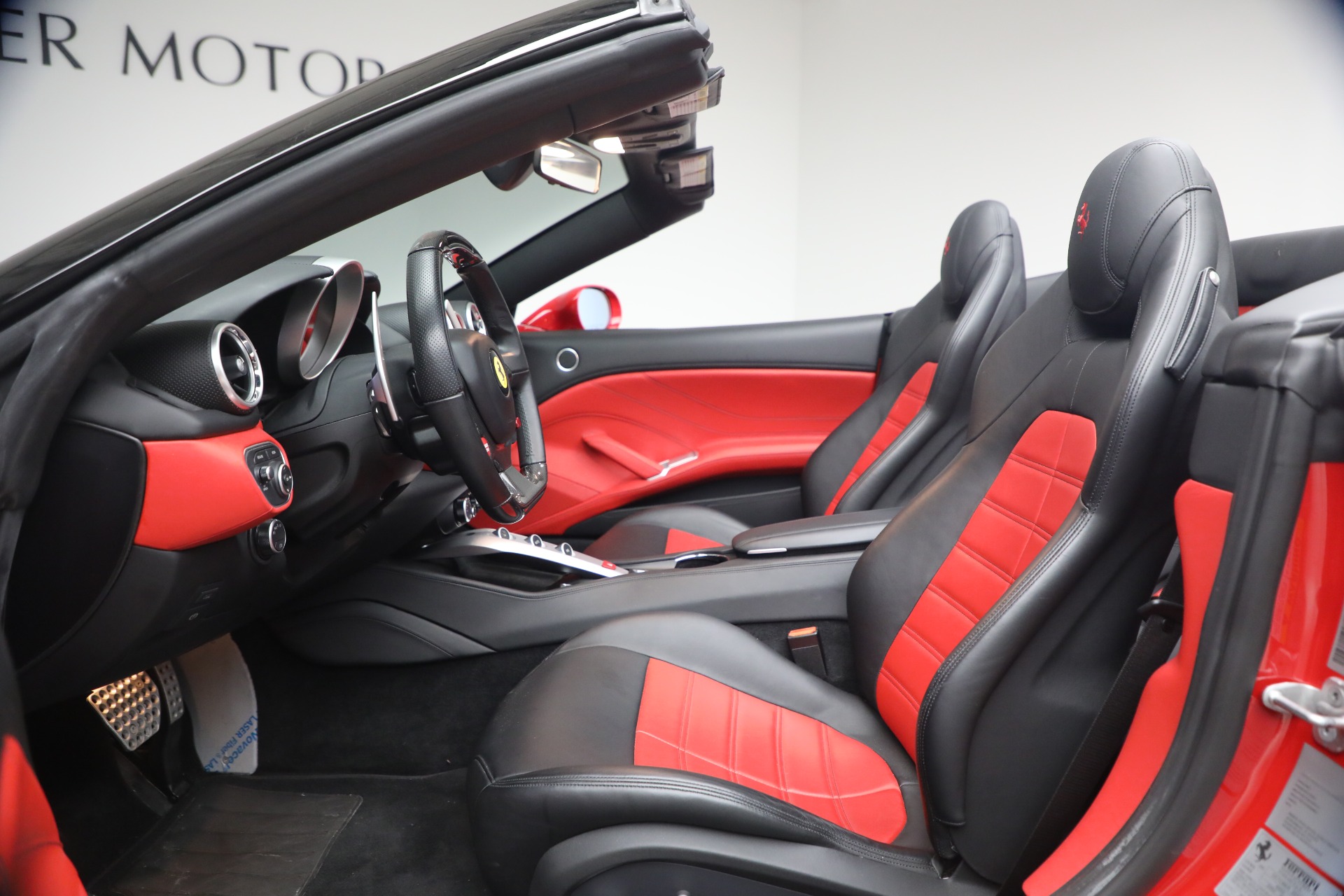 Used-2017-Ferrari-California-T
