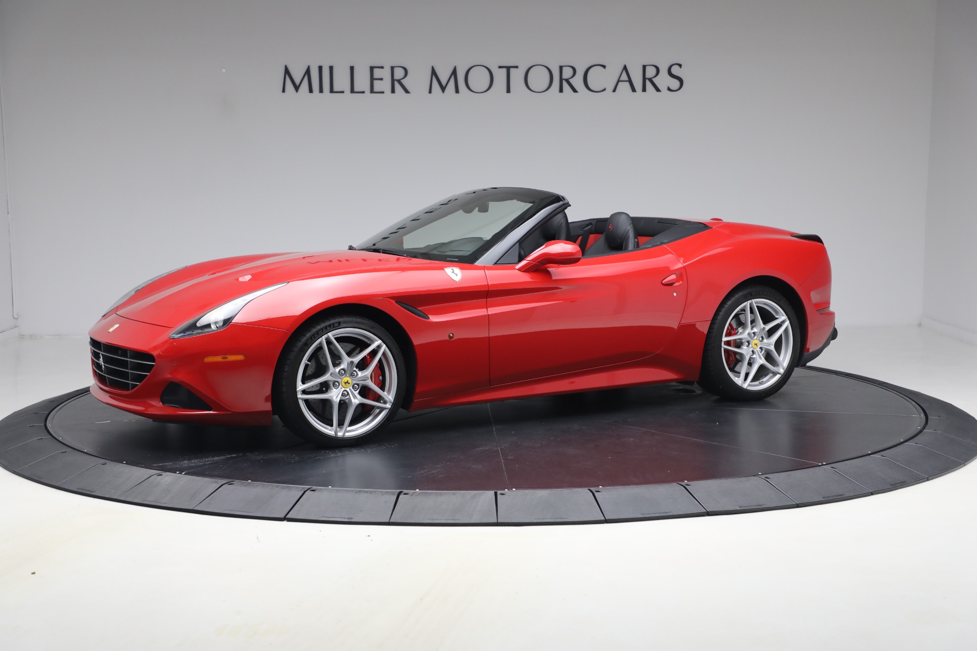 Used-2017-Ferrari-California-T