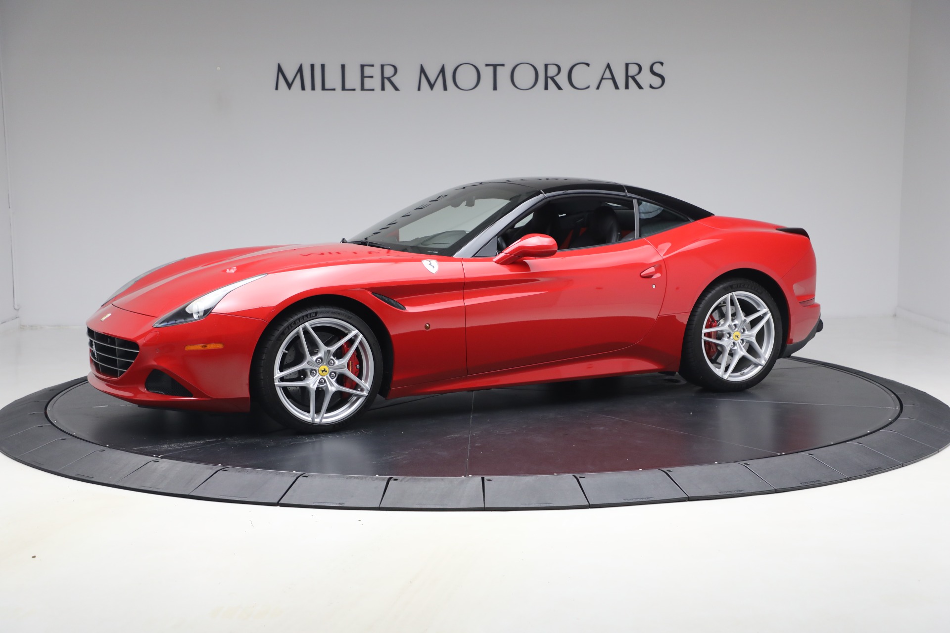 Used-2017-Ferrari-California-T