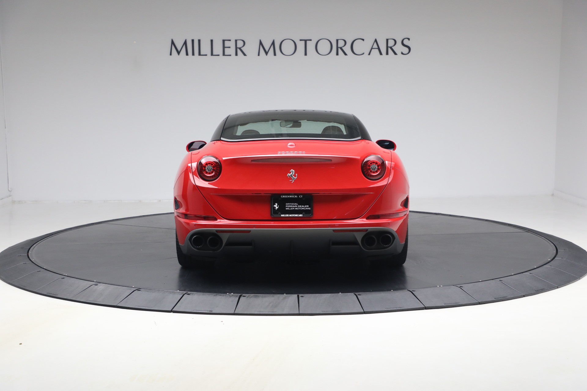 Used-2017-Ferrari-California-T